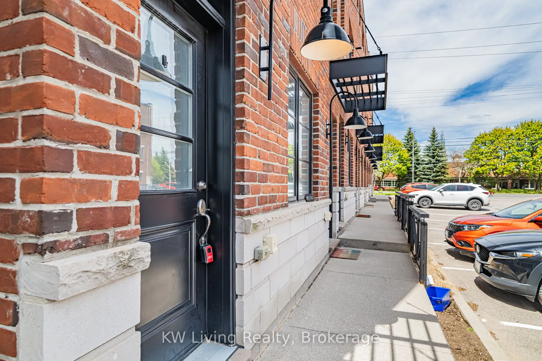 70 Plains Road W #18