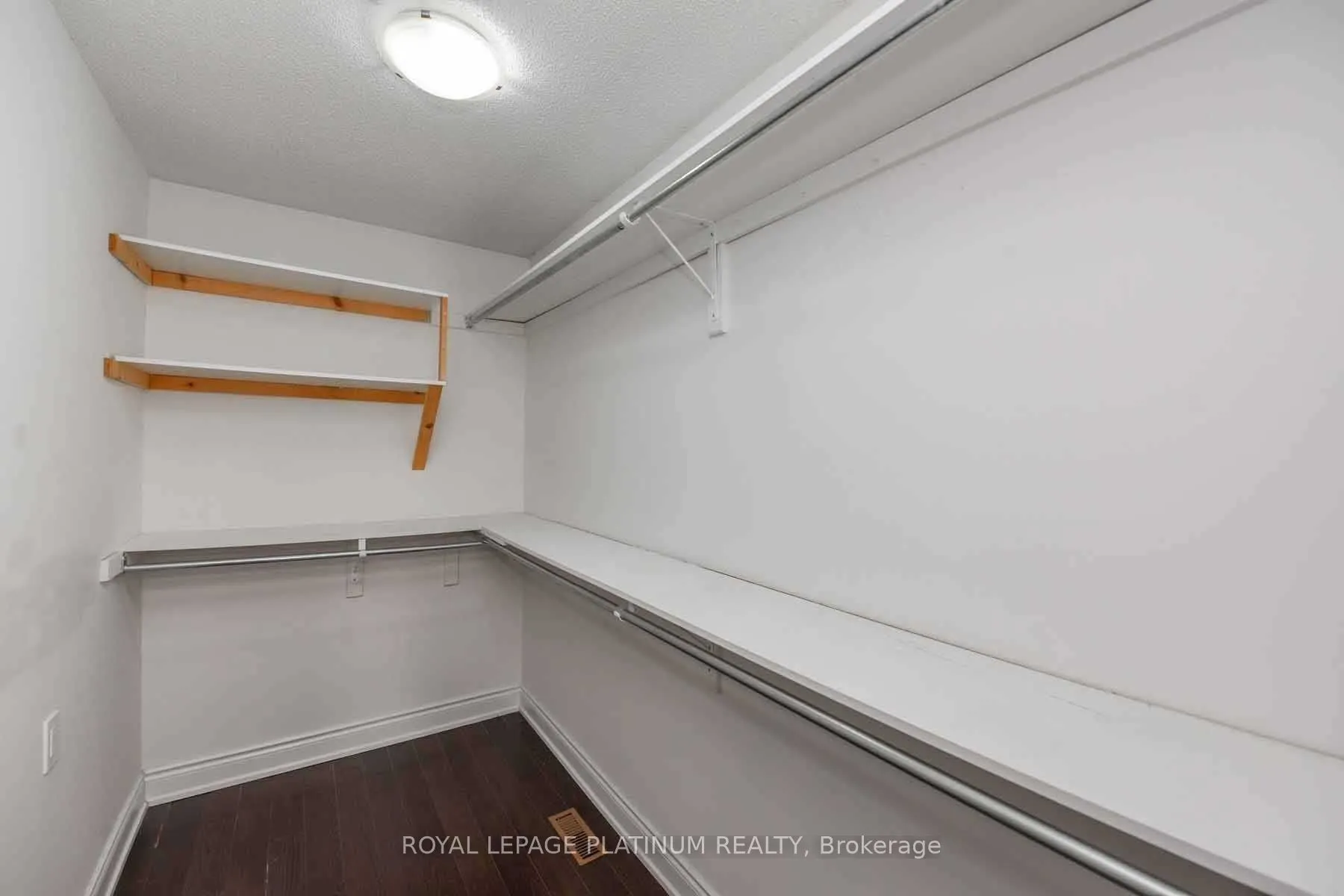 63 Lord Simcoe Drive