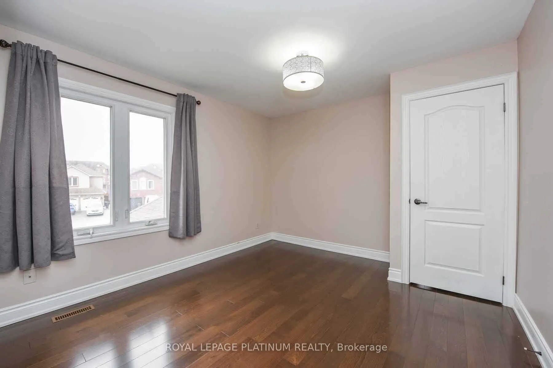 63 Lord Simcoe Drive
