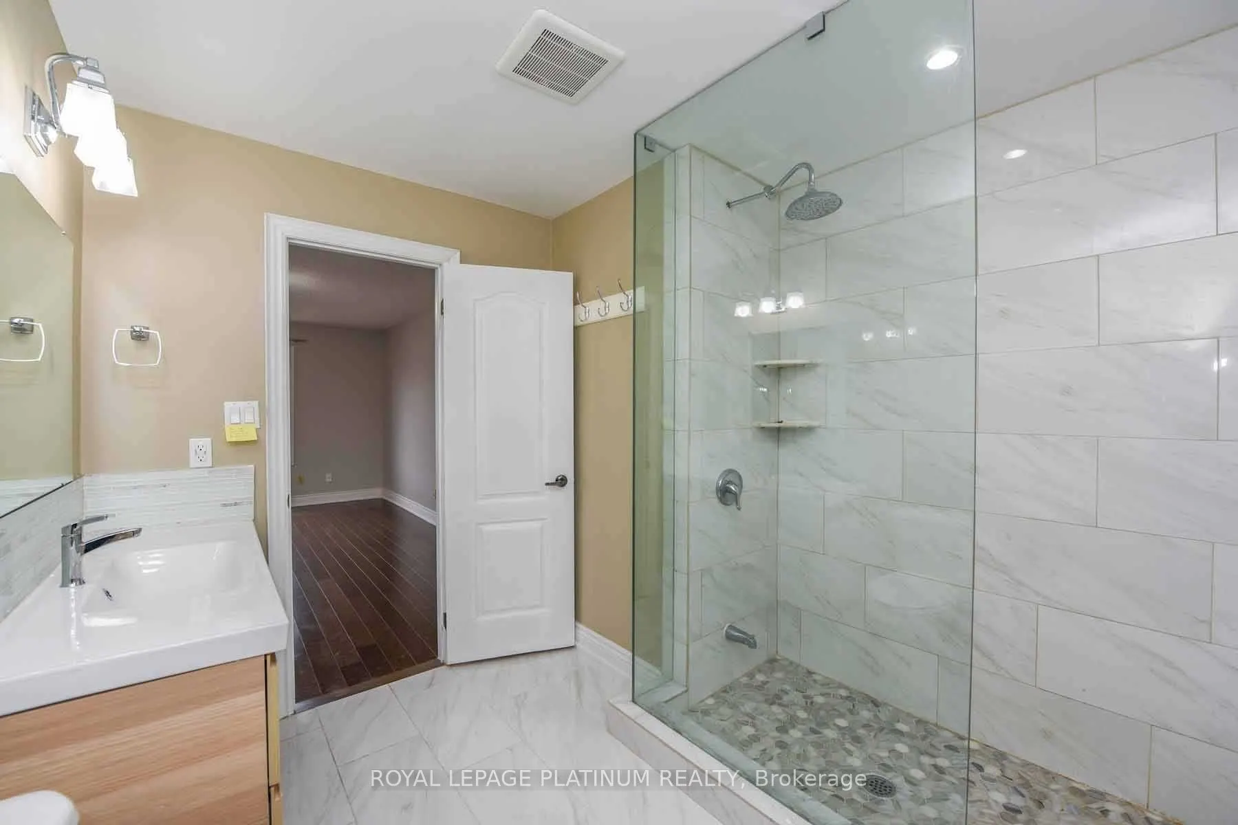 63 Lord Simcoe Drive