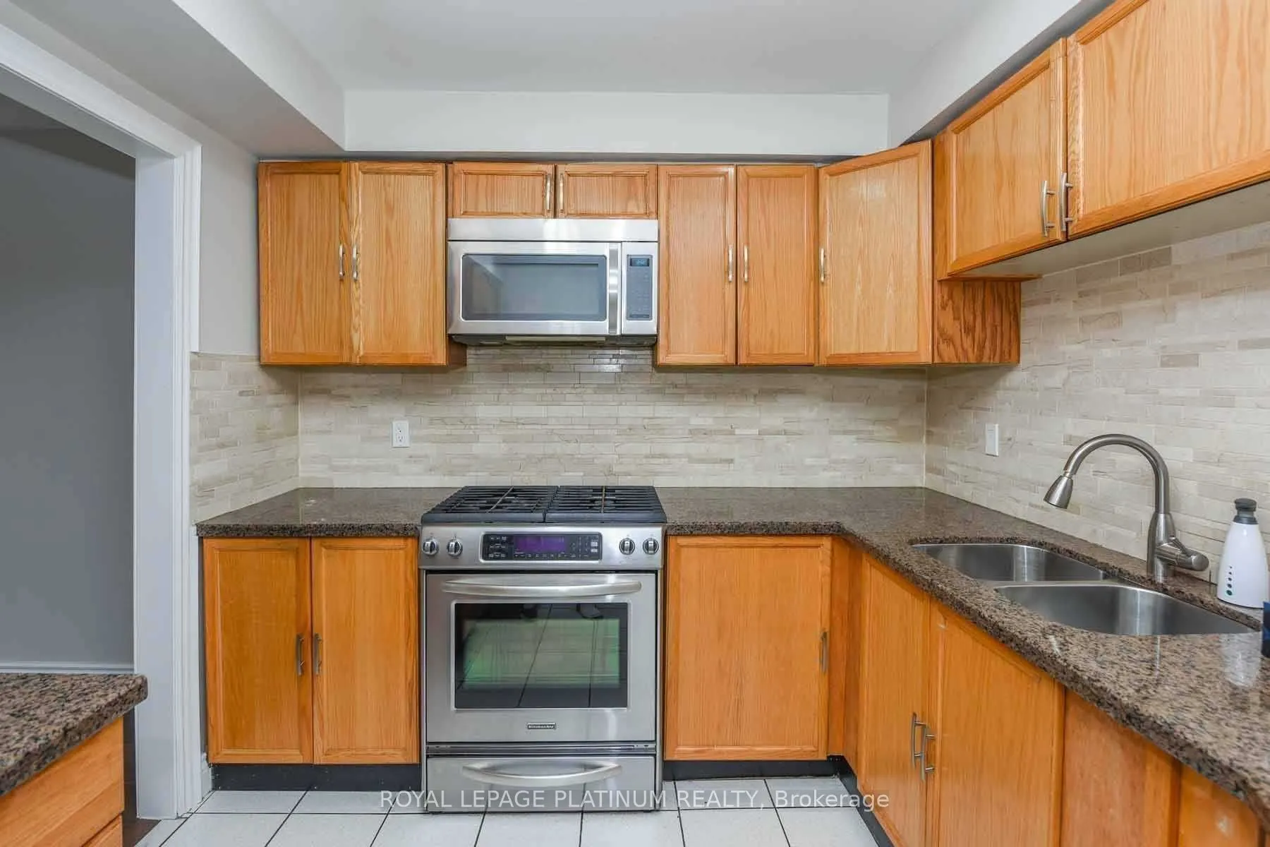 63 Lord Simcoe Drive