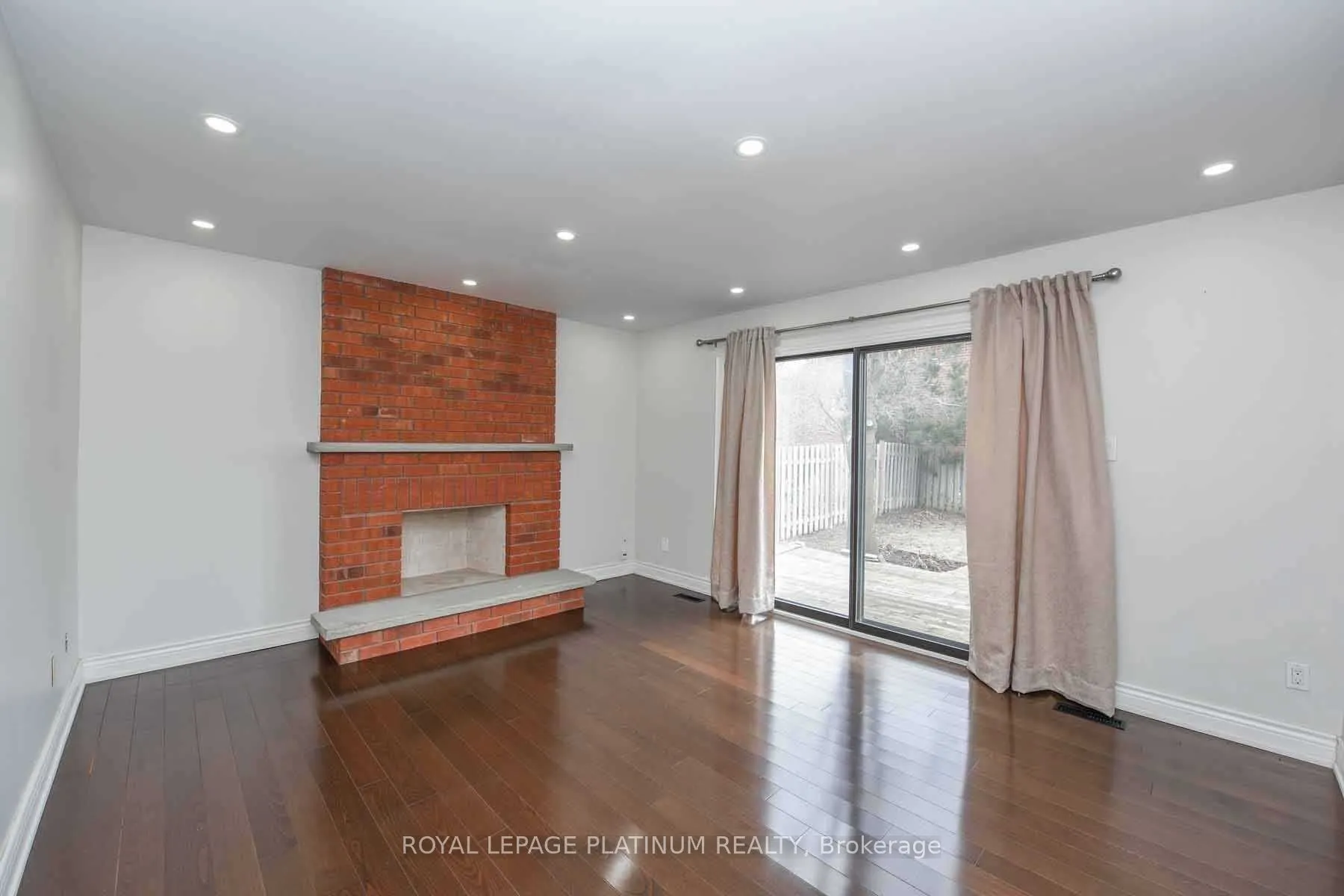 63 Lord Simcoe Drive