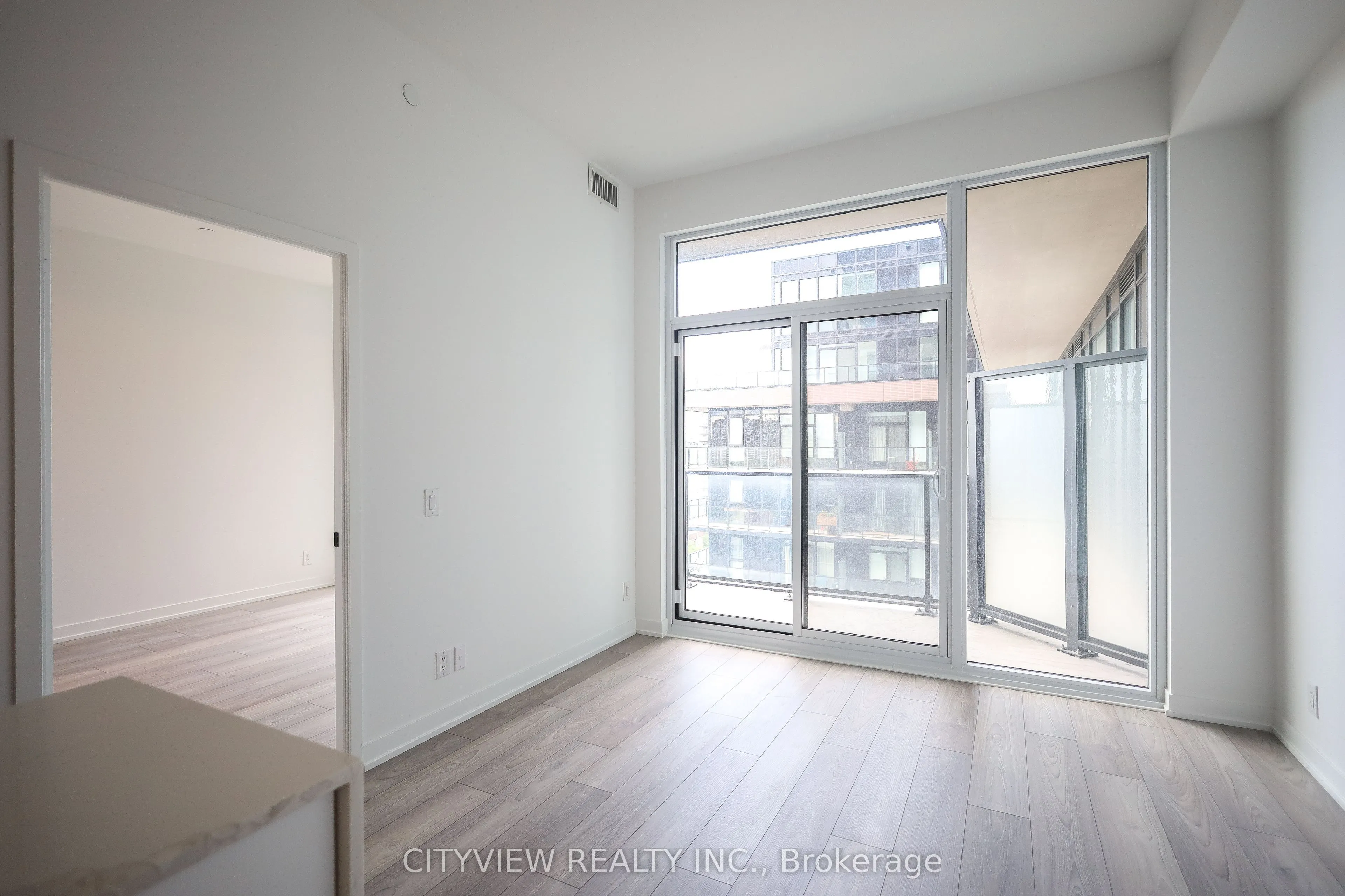 285 Dufferin Street #1127