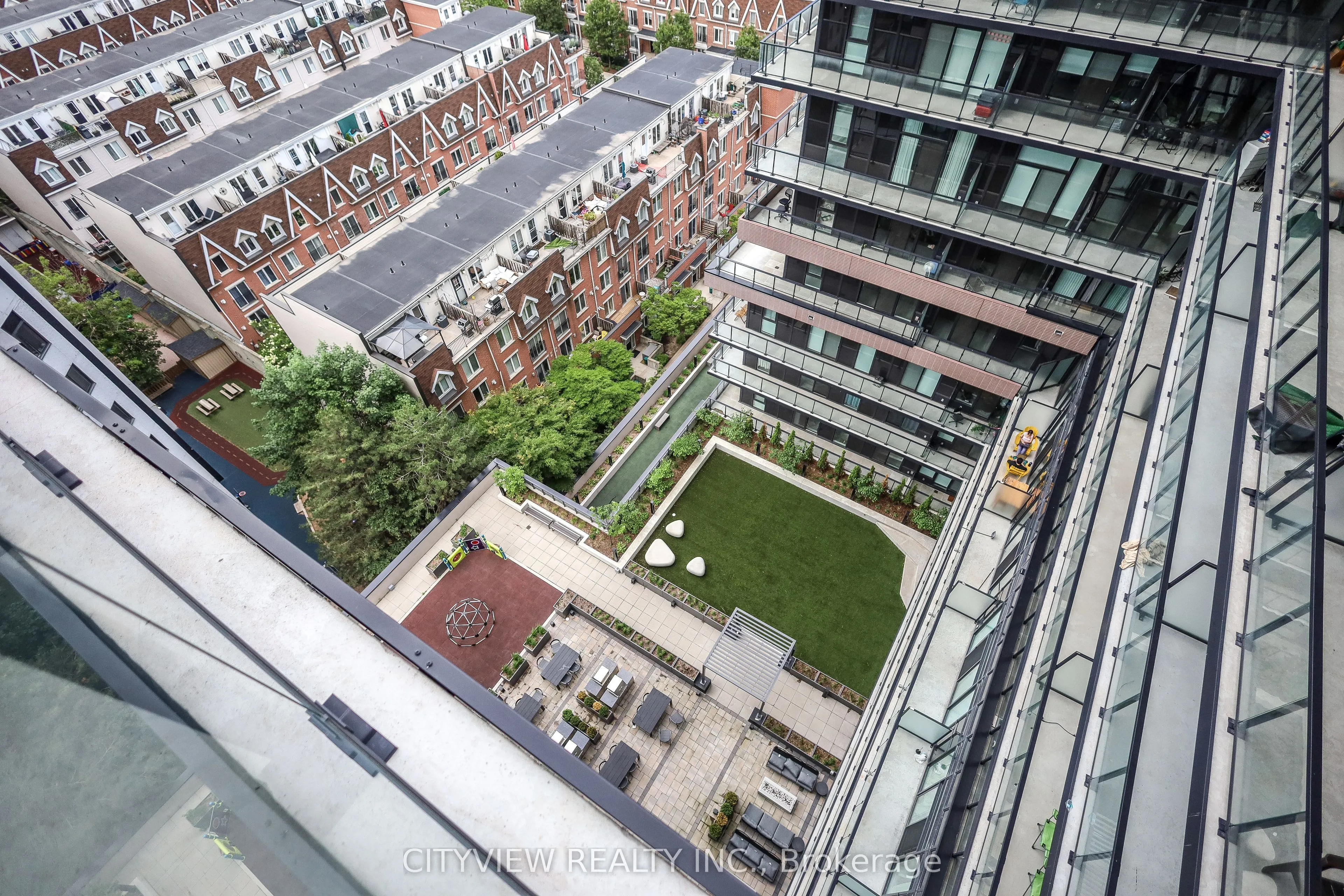 285 Dufferin Street #1127