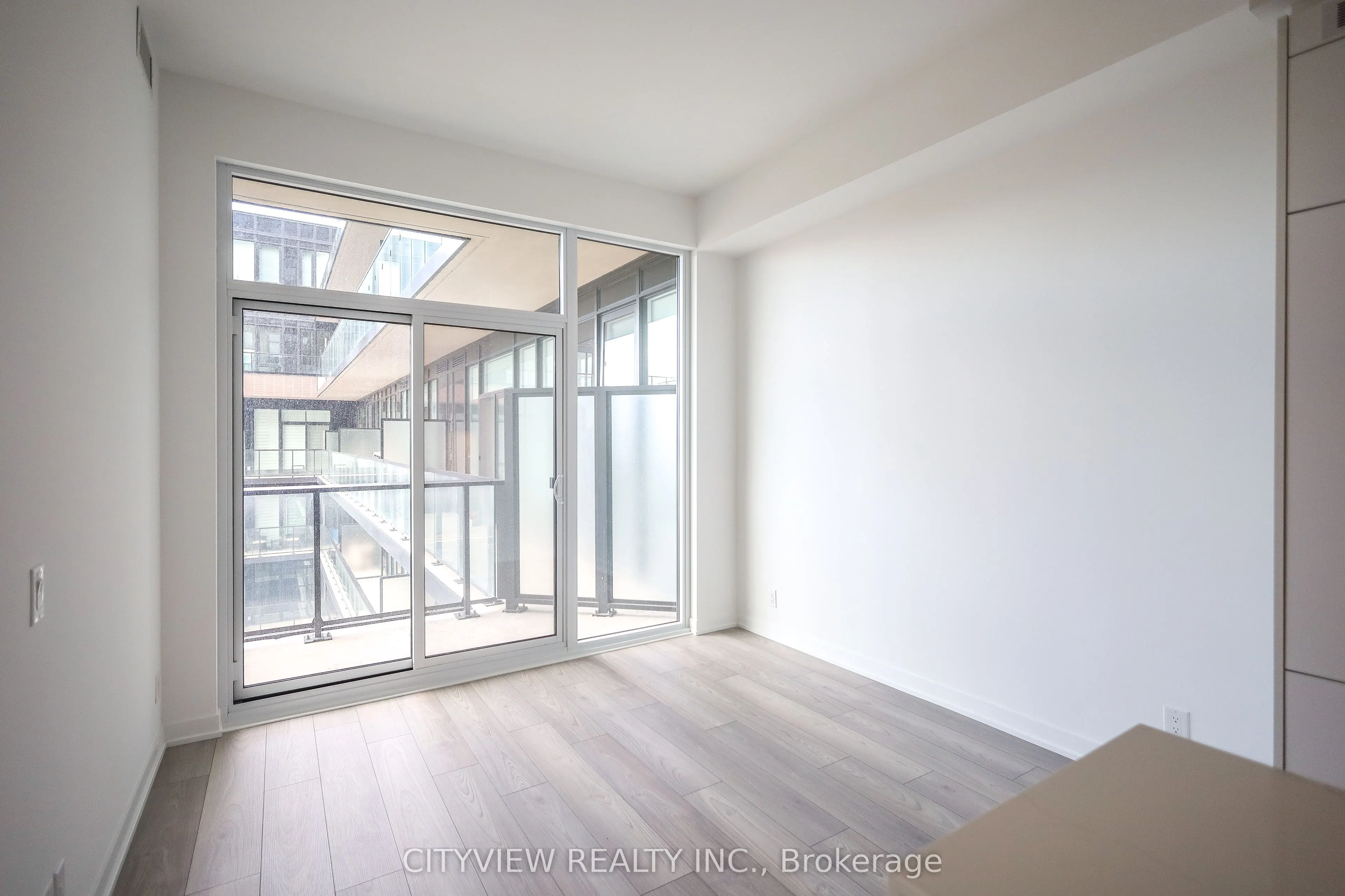 285 Dufferin Street #1127