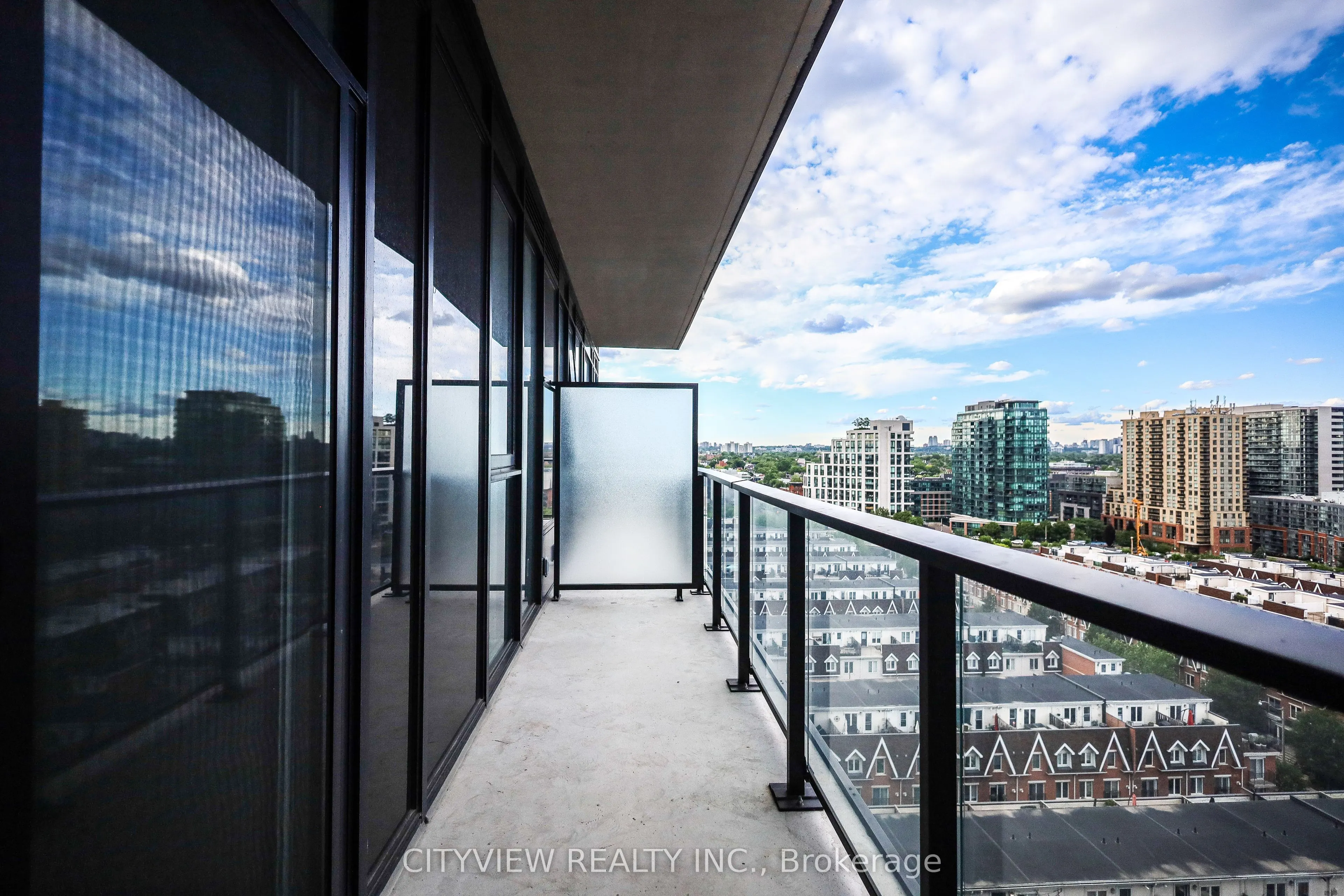 285 Dufferin Street #1127