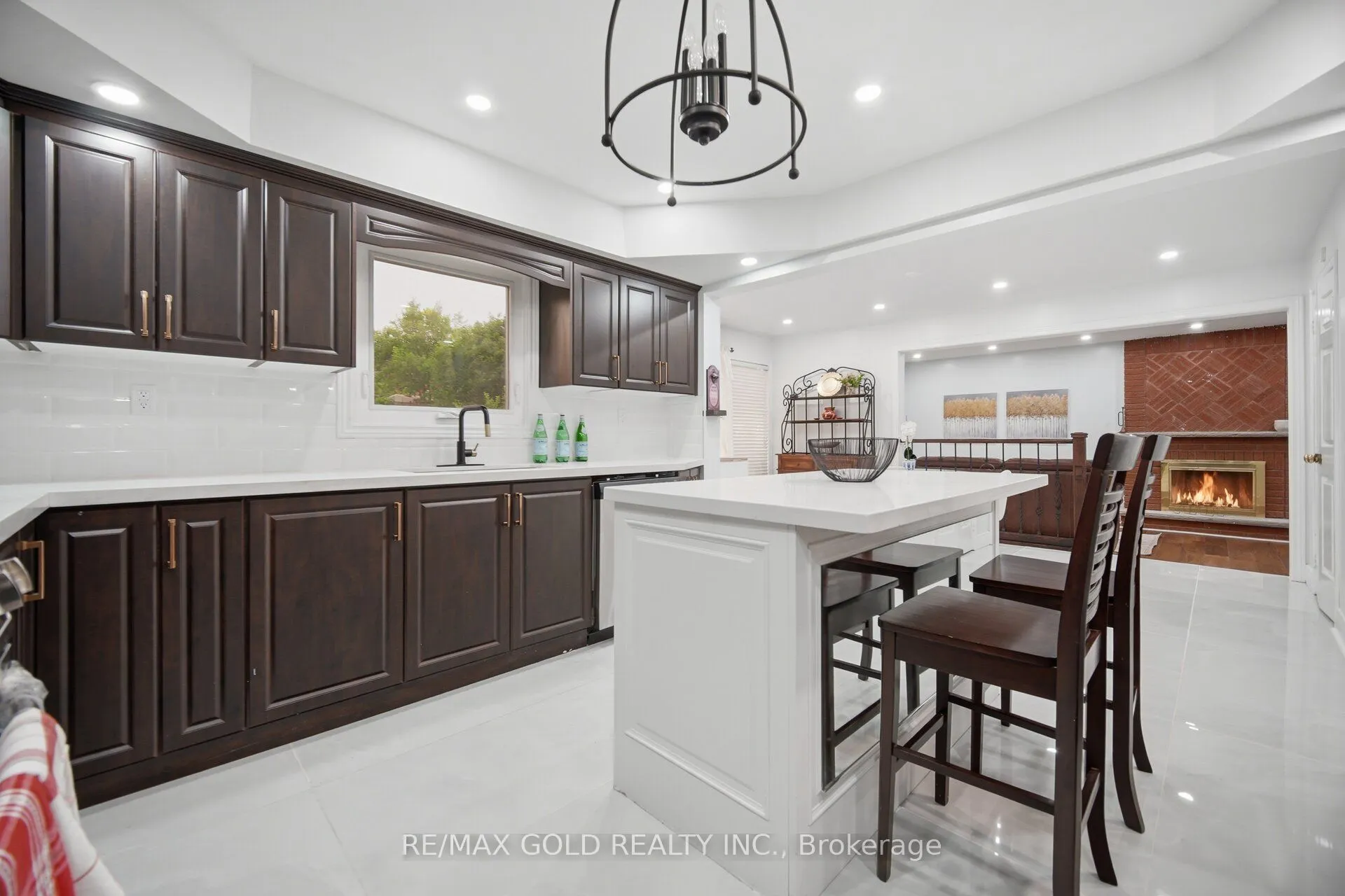 40 Kenpark Avenue
