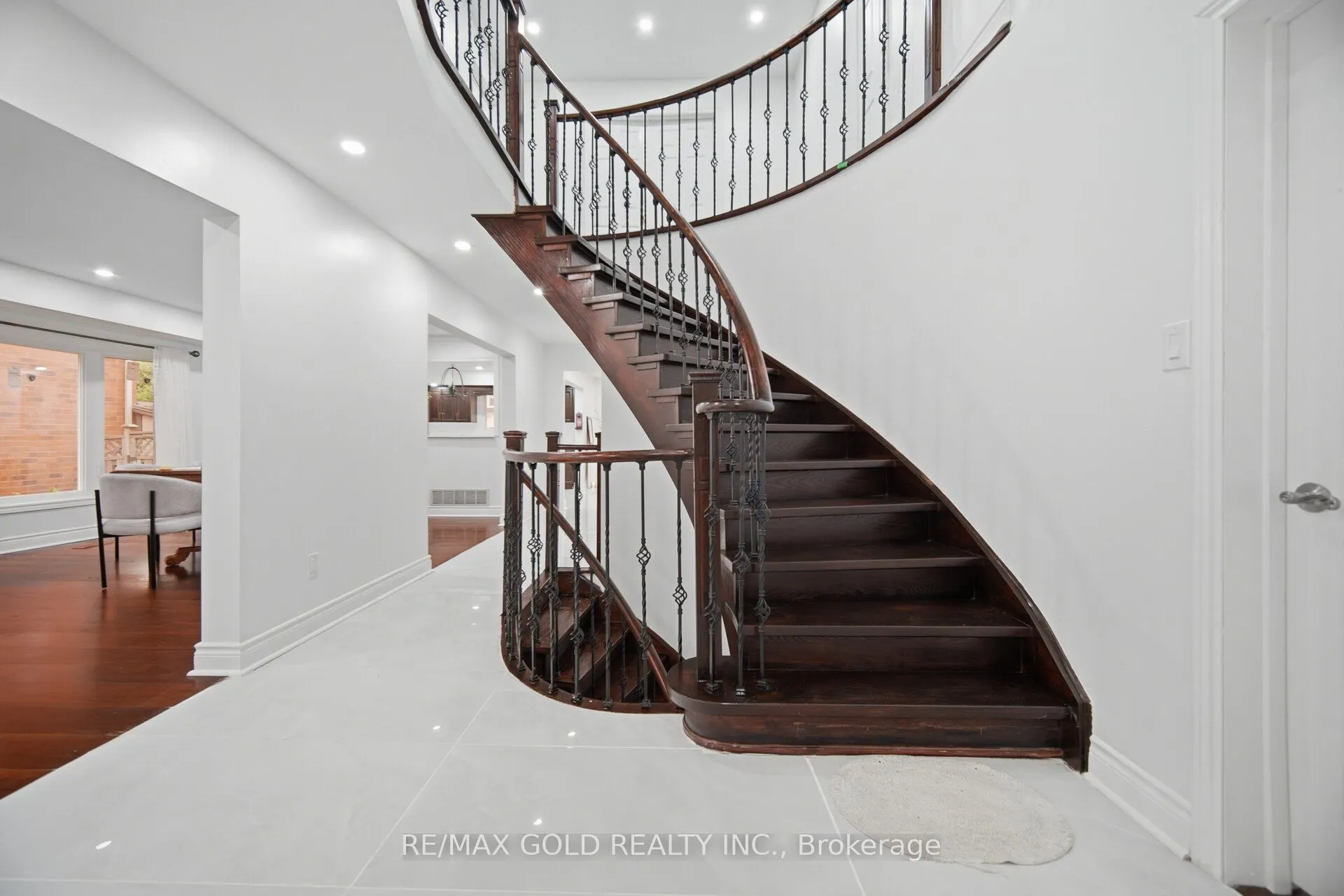 40 Kenpark Avenue
