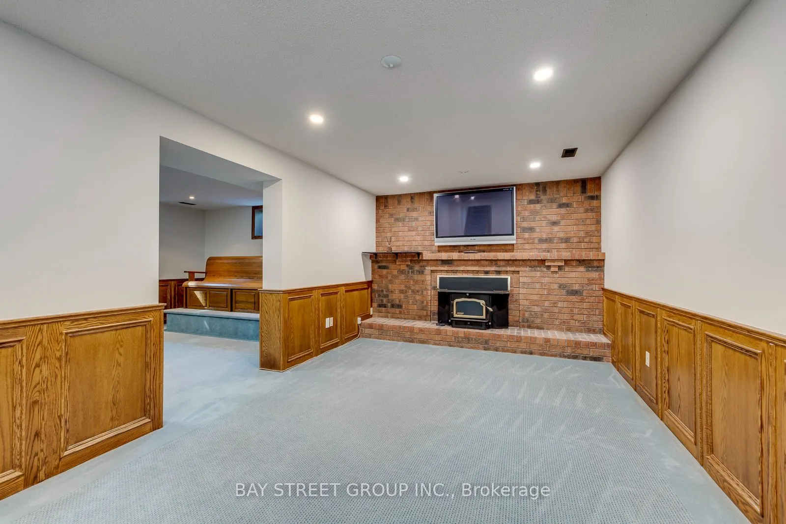 2234 Bennington Gate
