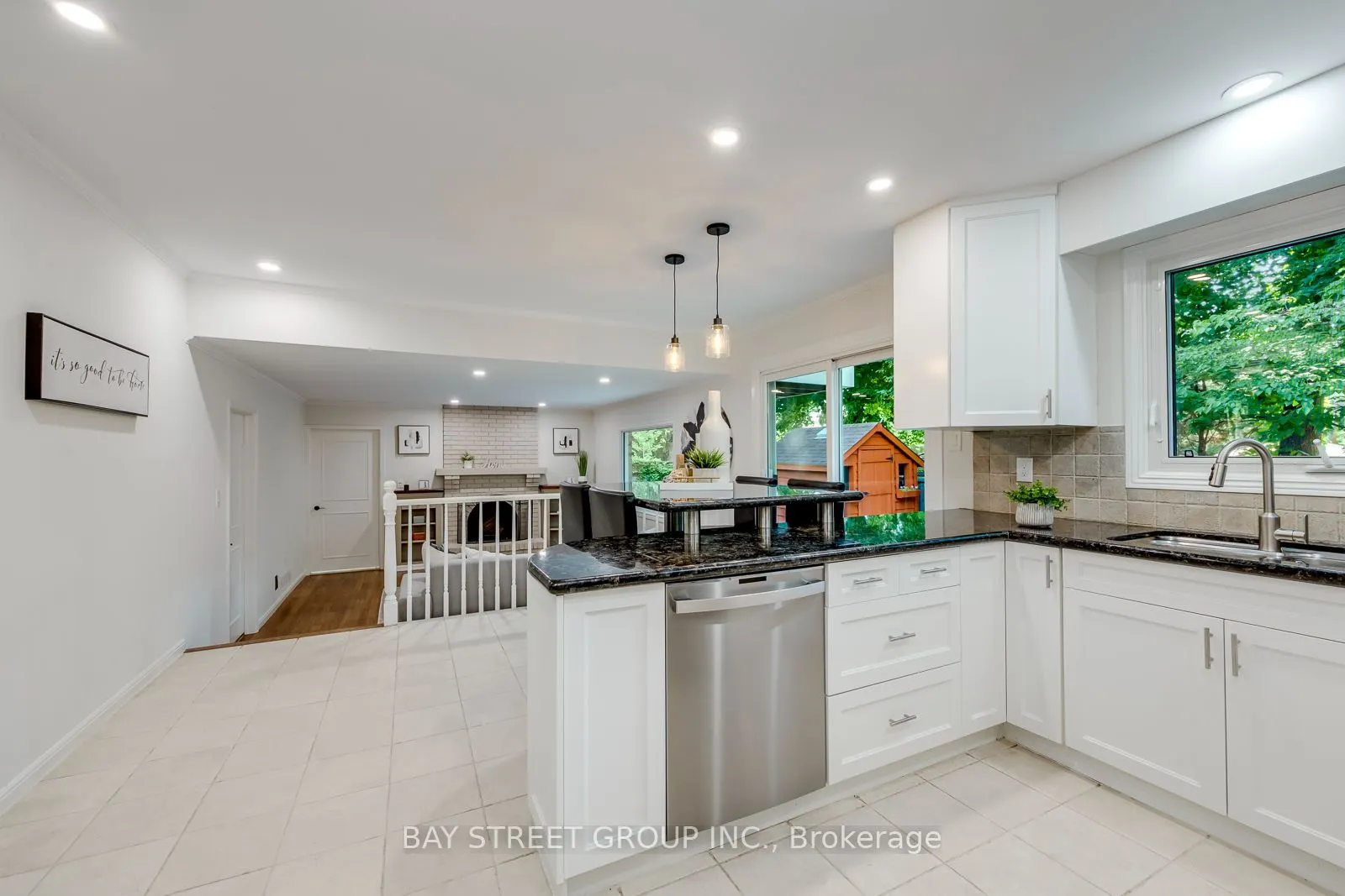2234 Bennington Gate