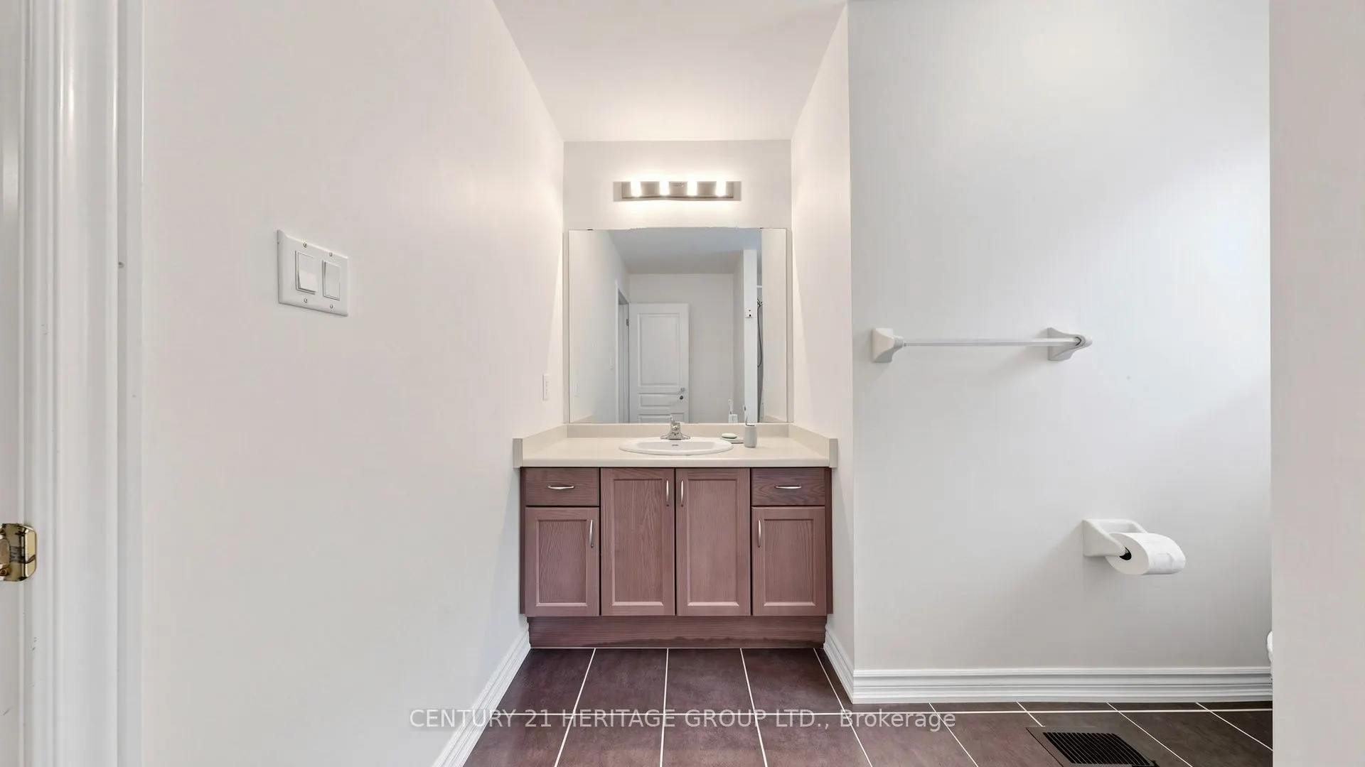 1491 Haws Crescent