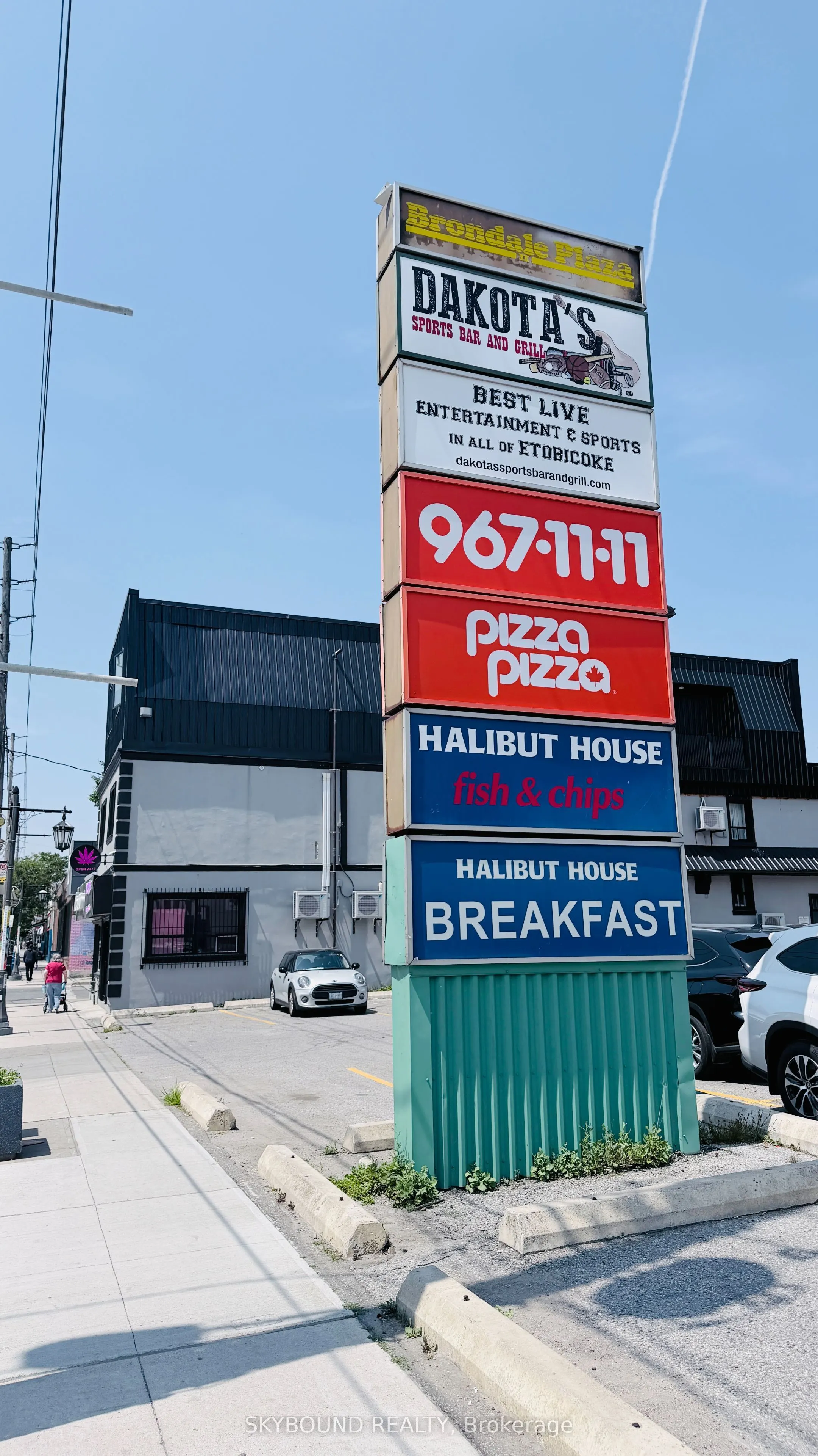 2814 Lakeshore Boulevard W #2