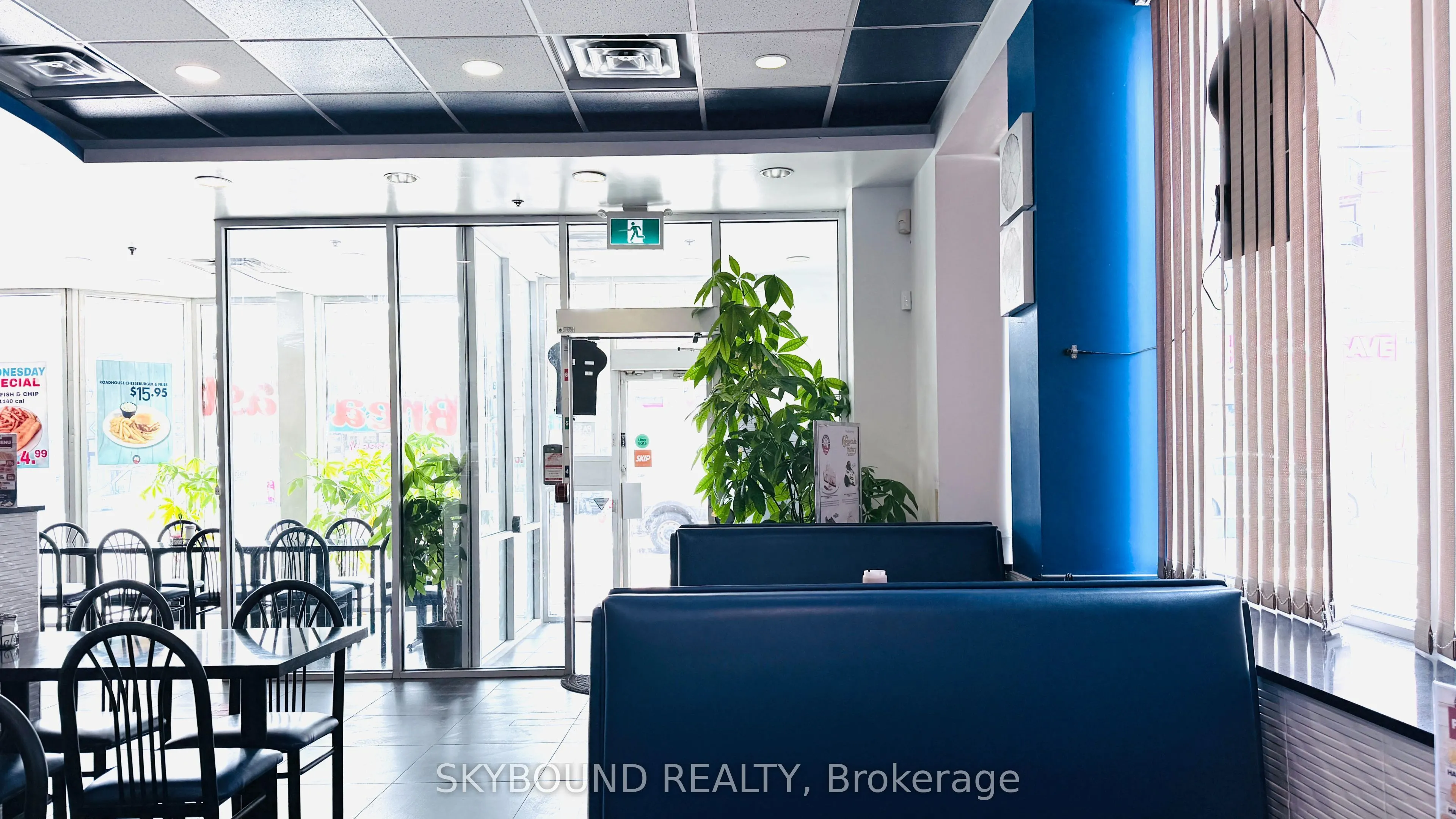 2814 Lakeshore Boulevard W #2