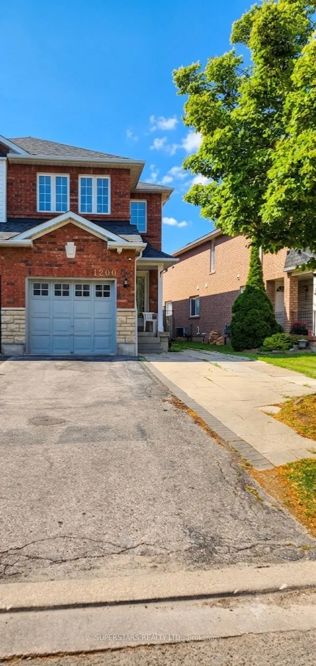 1200 Foxglove Place