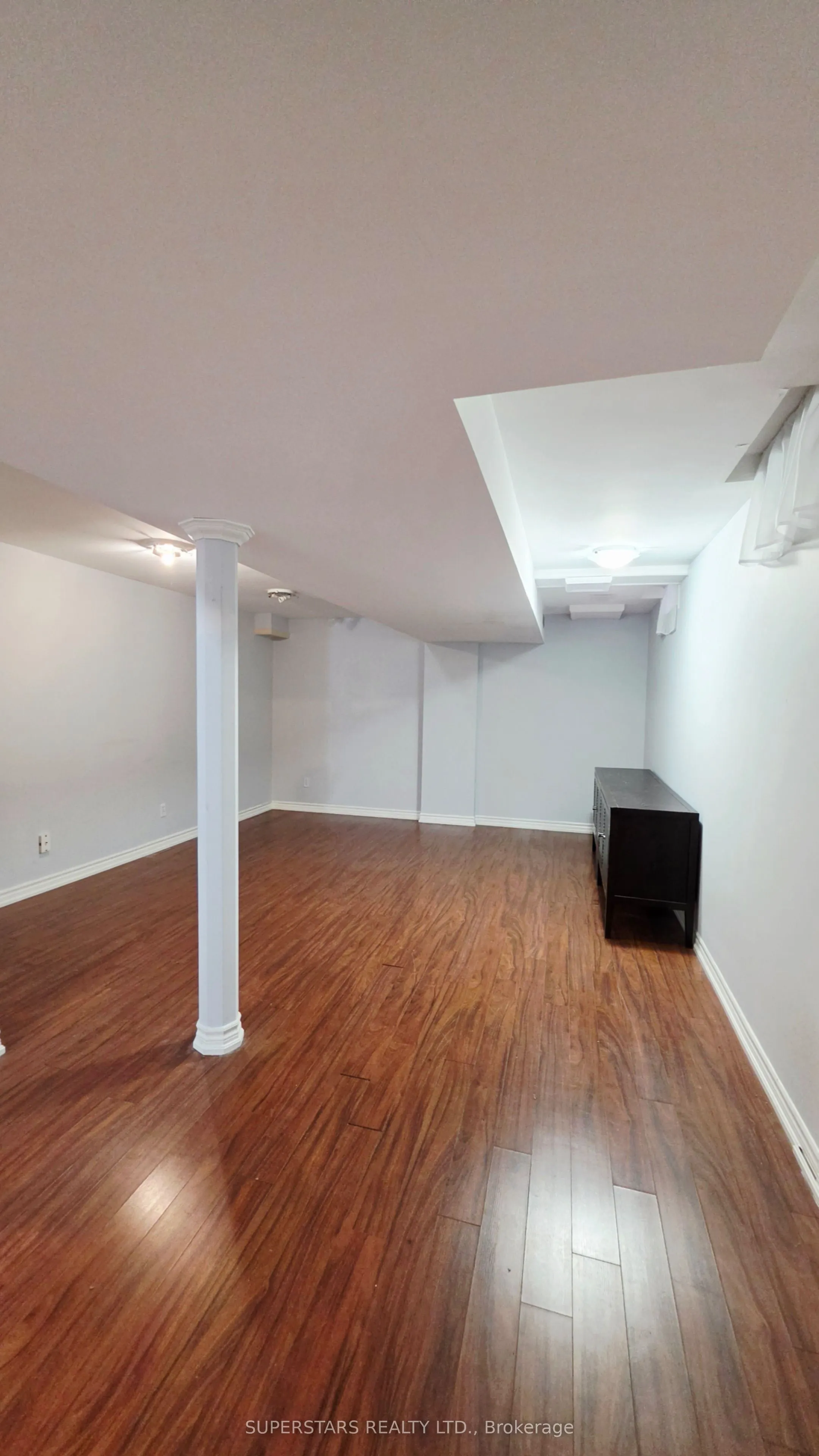 1200 Foxglove Place