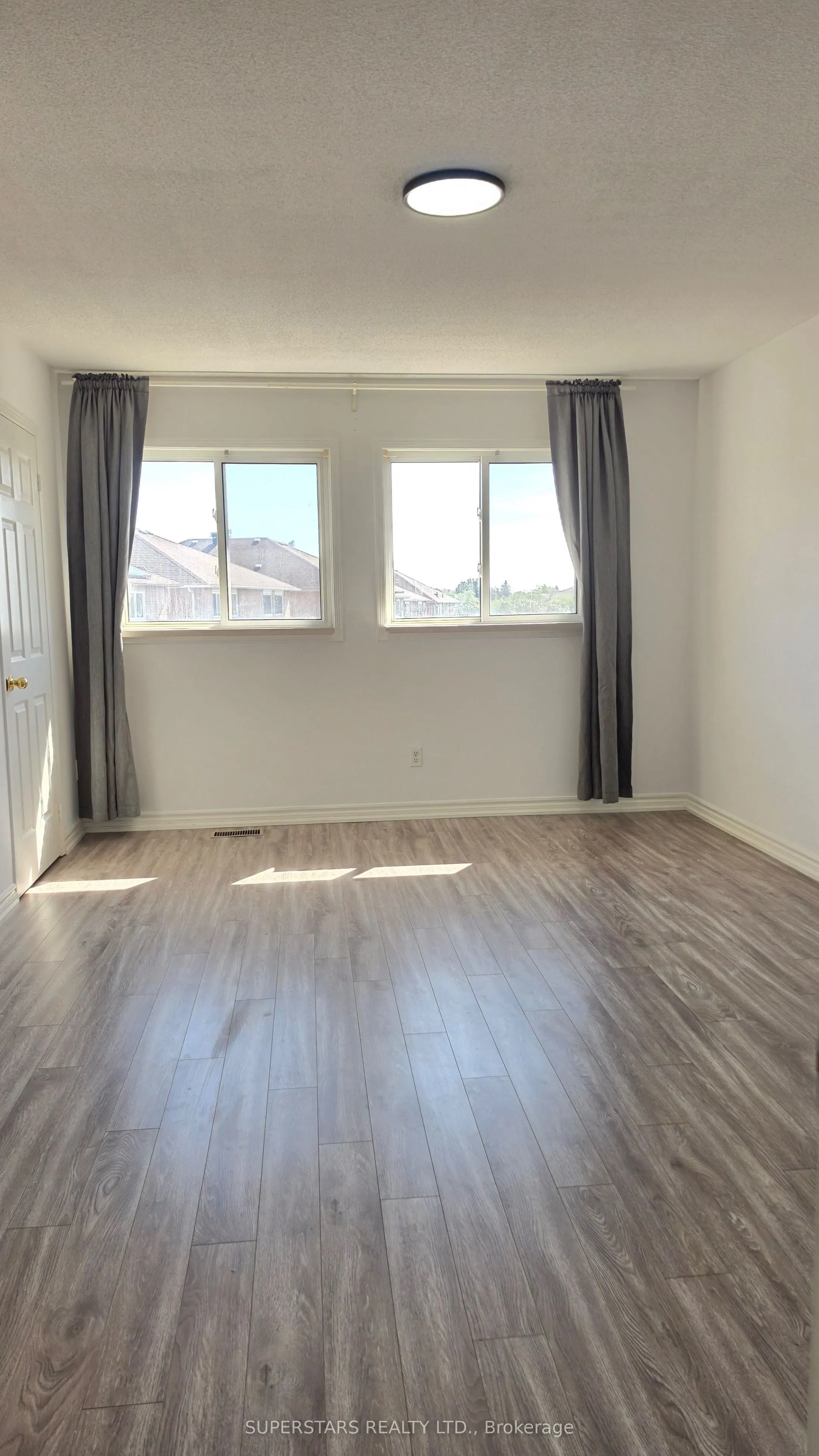 1200 Foxglove Place
