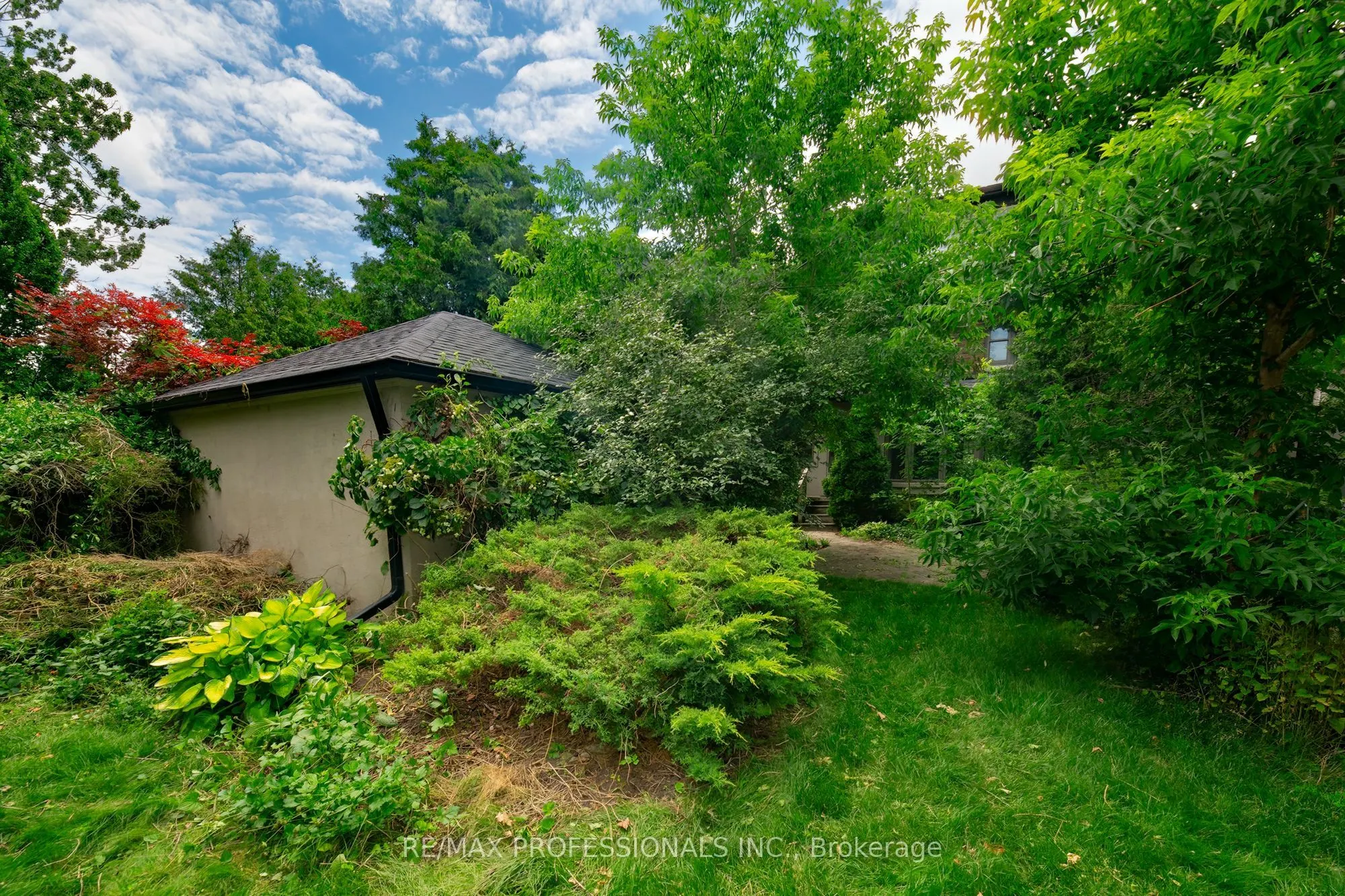 61 Grenview Boulevard N