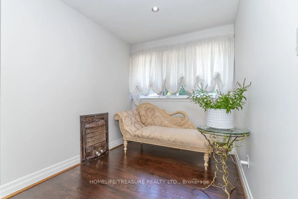 39 Yorkleigh Avenue