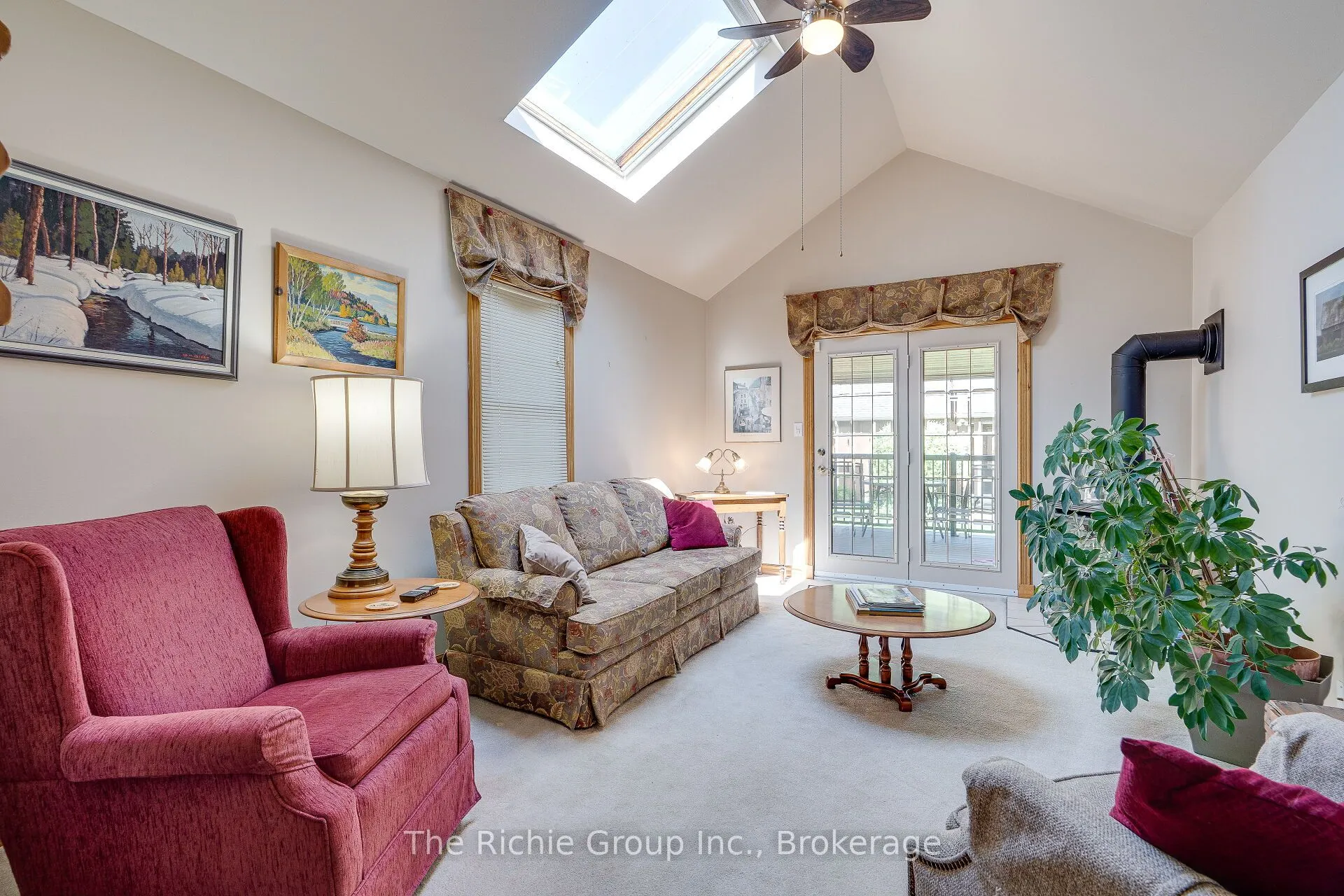 15 Emma Street