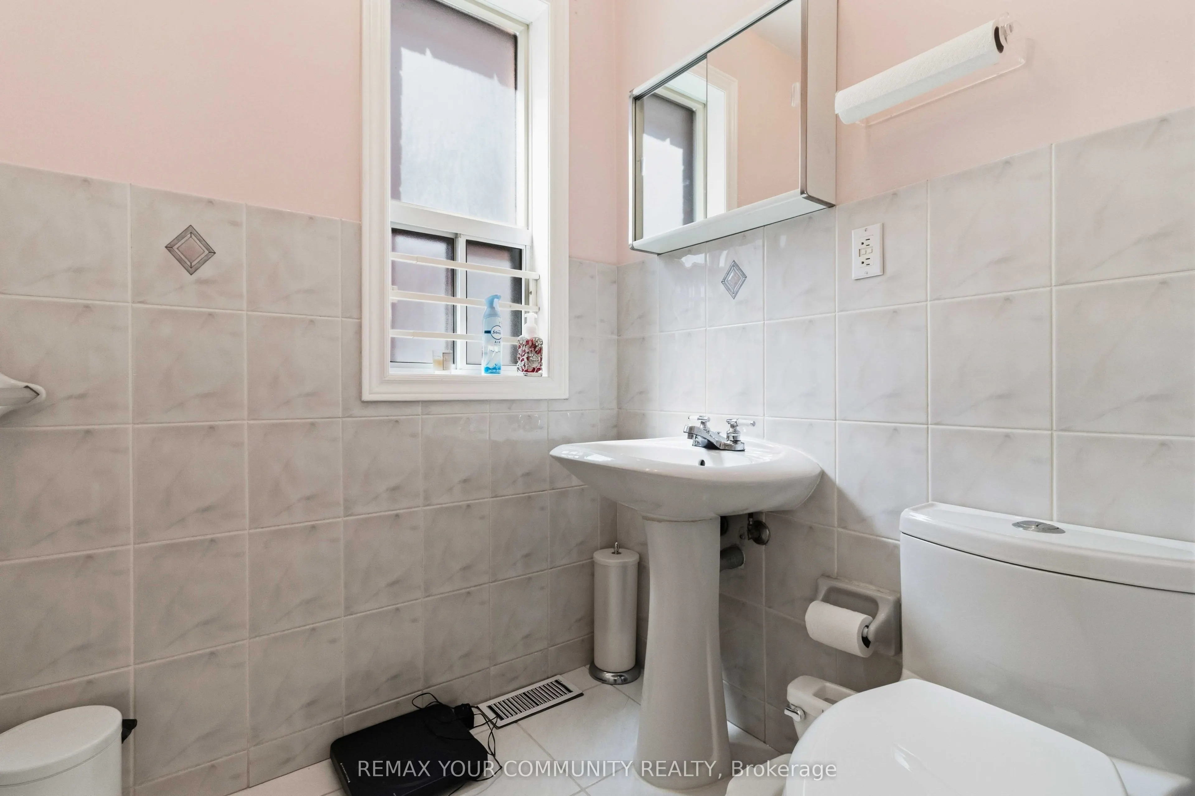 32 Kirknewton Road