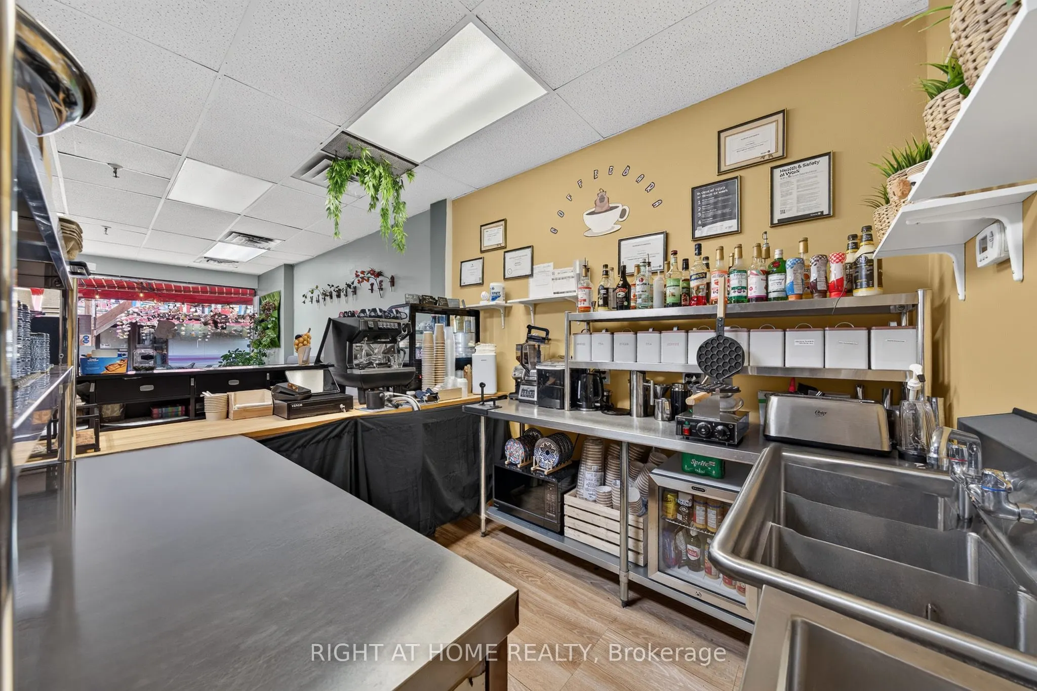 2323 Bloor Street W #105