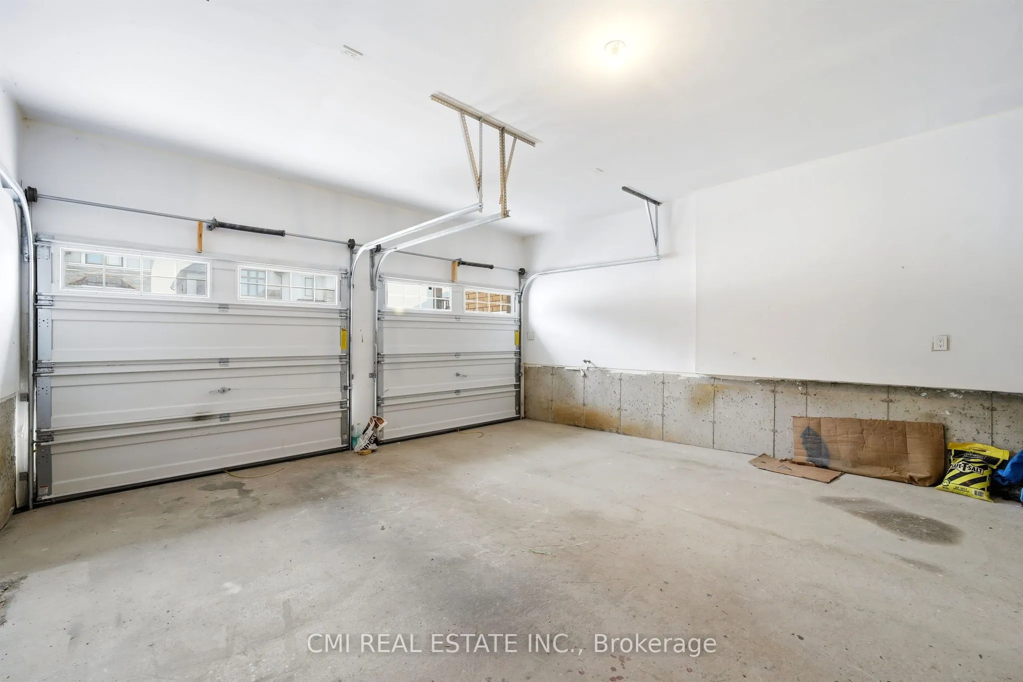 125 Raspberry Ridge Avenue