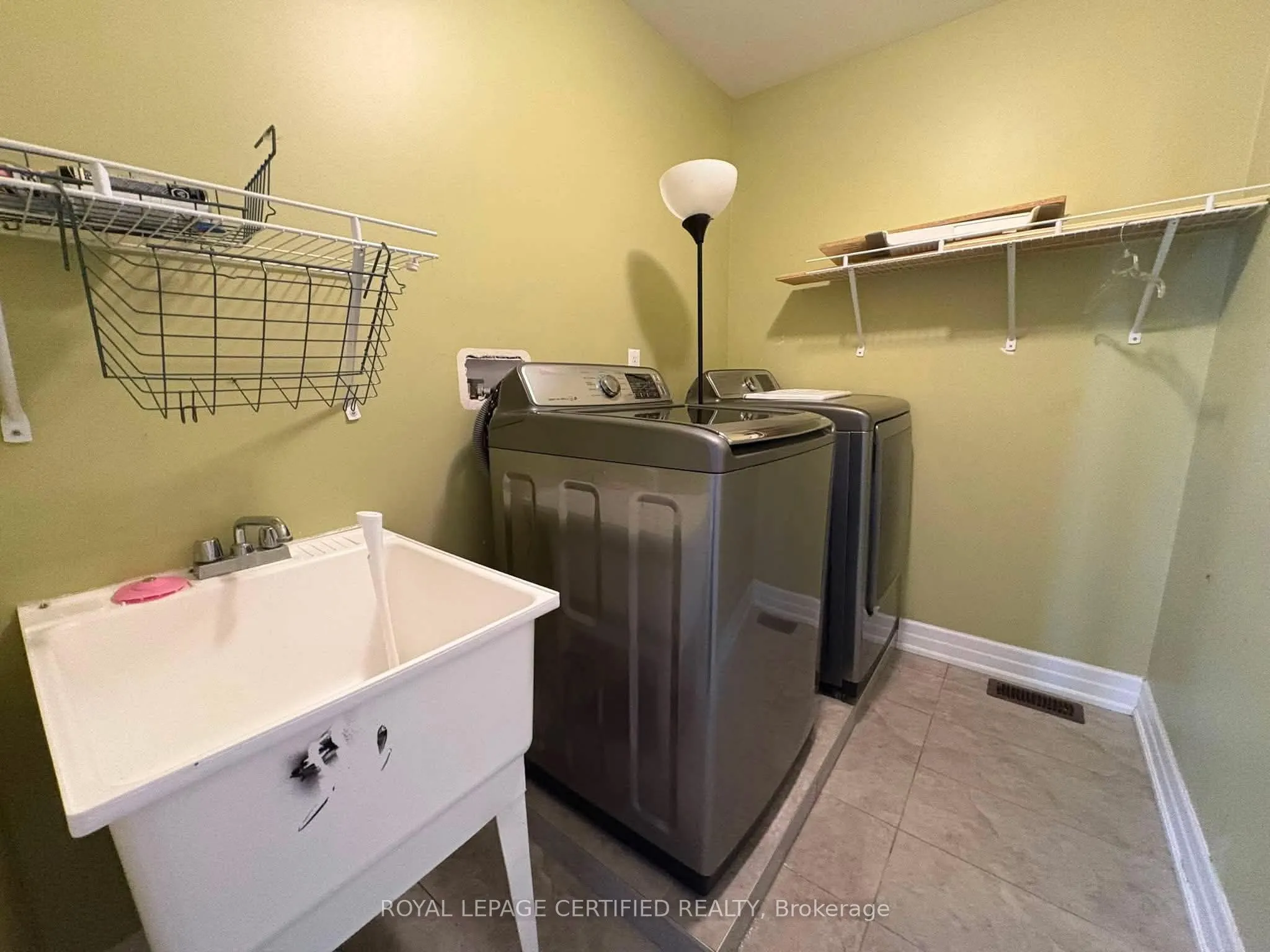 271 Andrews Trail #Upper