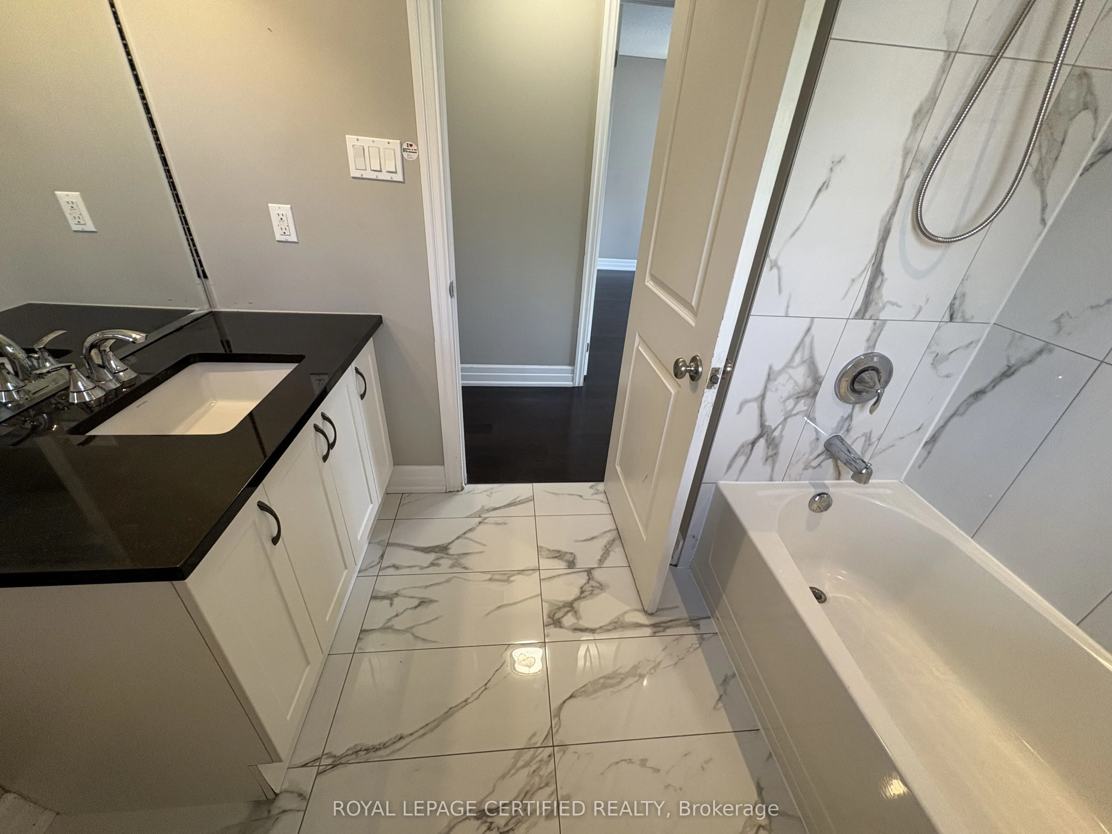 271 Andrews Trail #Upper