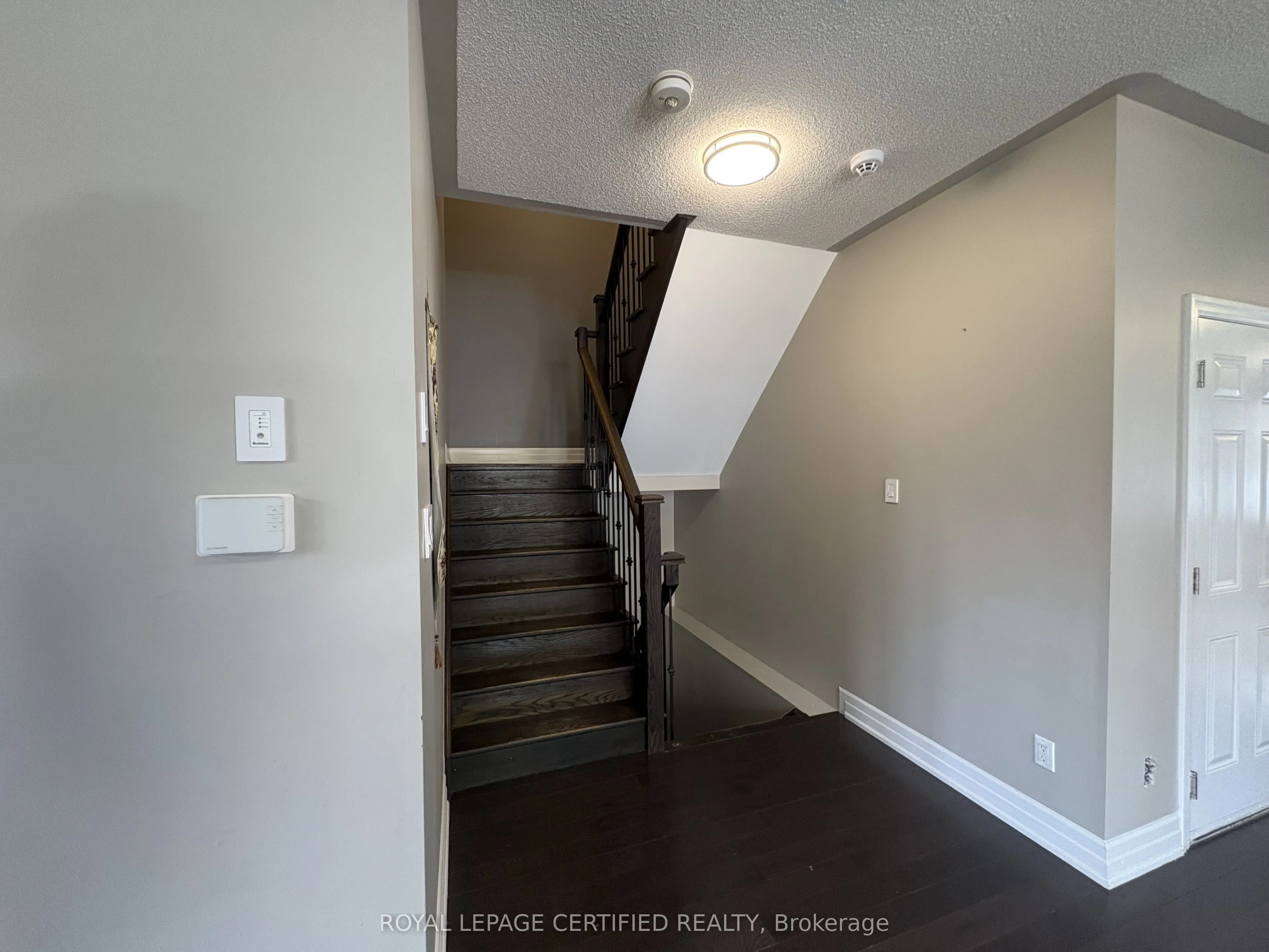 271 Andrews Trail #Upper