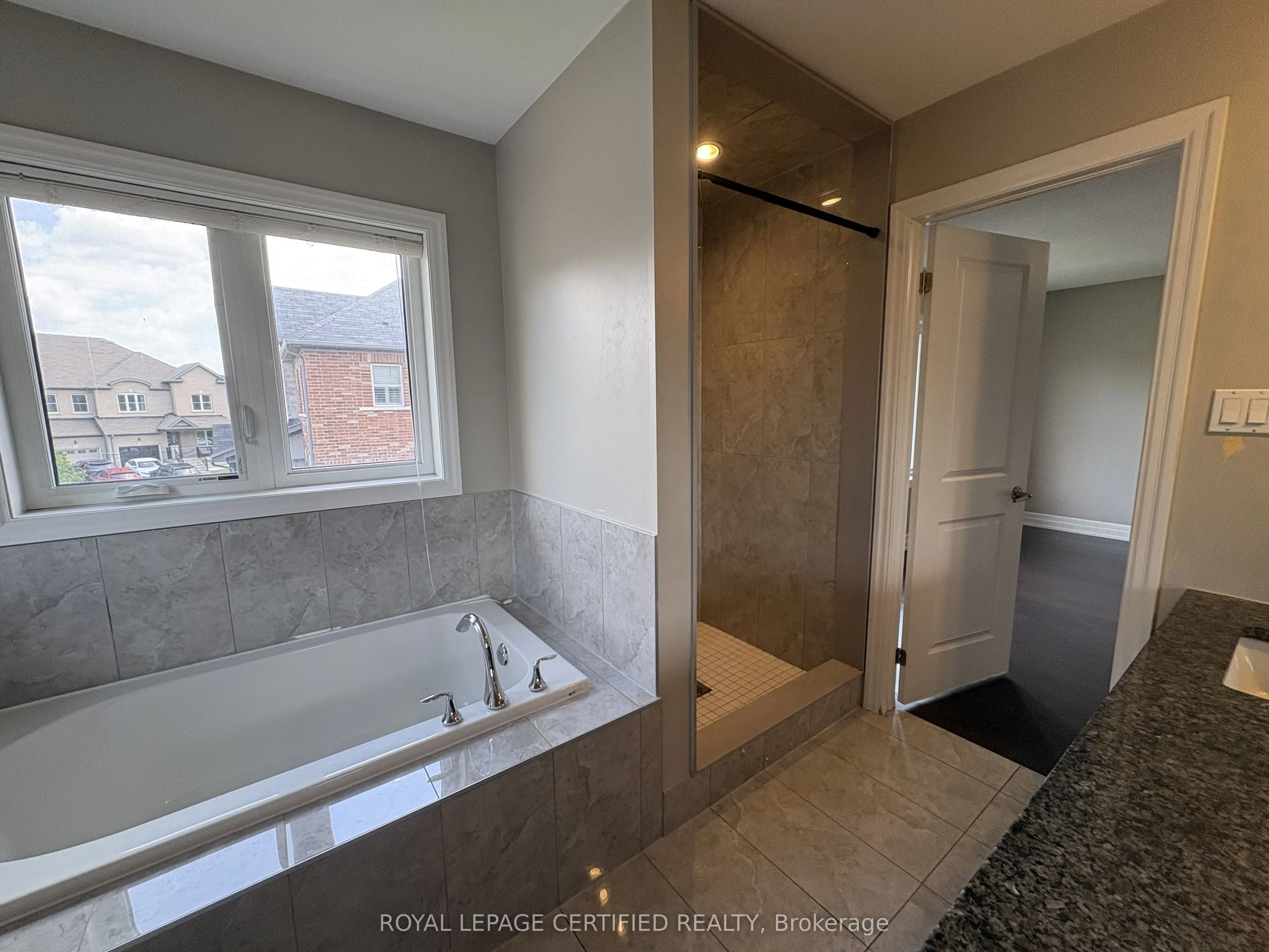 271 Andrews Trail #Upper