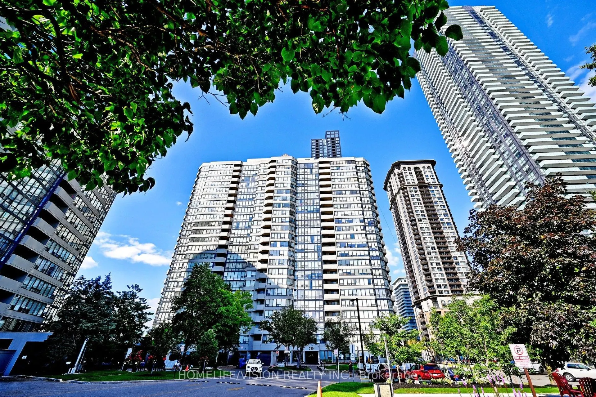 330 Rathburn Road W #306