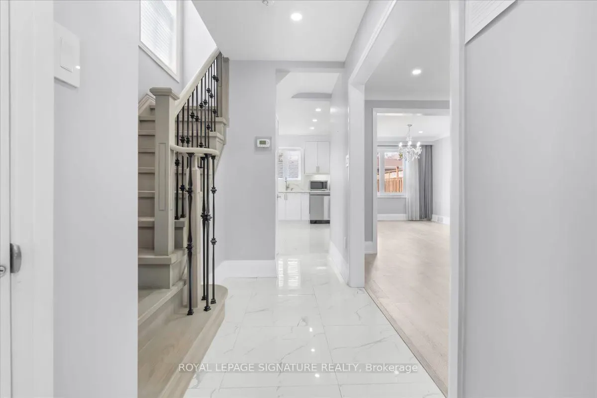 90A Bicknell Avenue