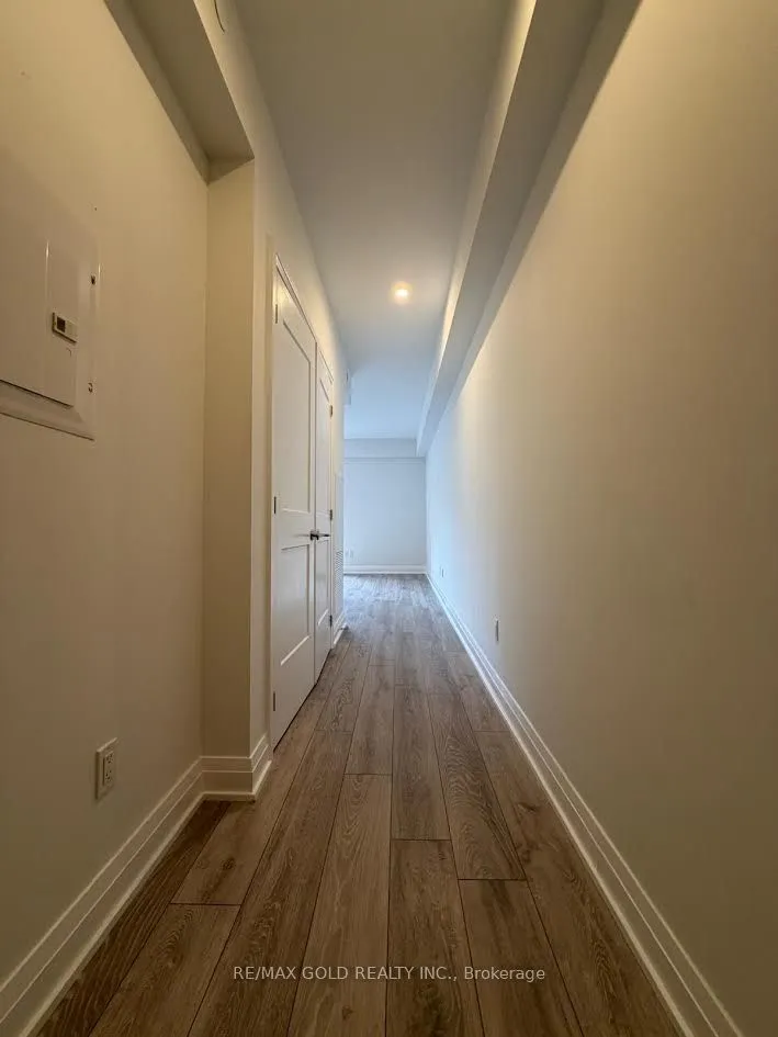 21 Park Street E #318