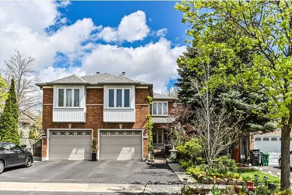 5481 Palmerston Crescent