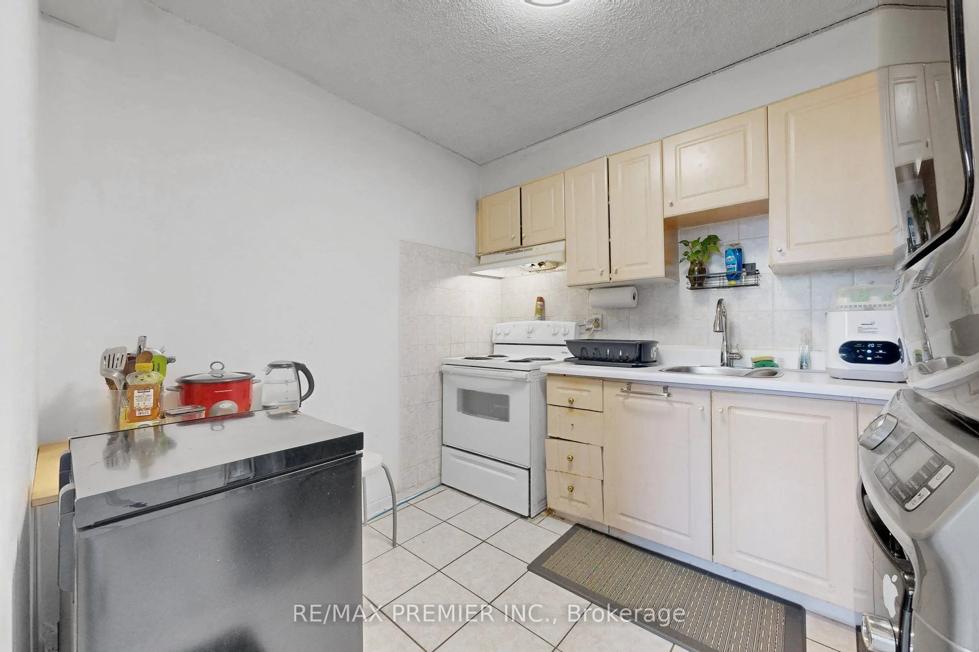 4645 Jane Street #428