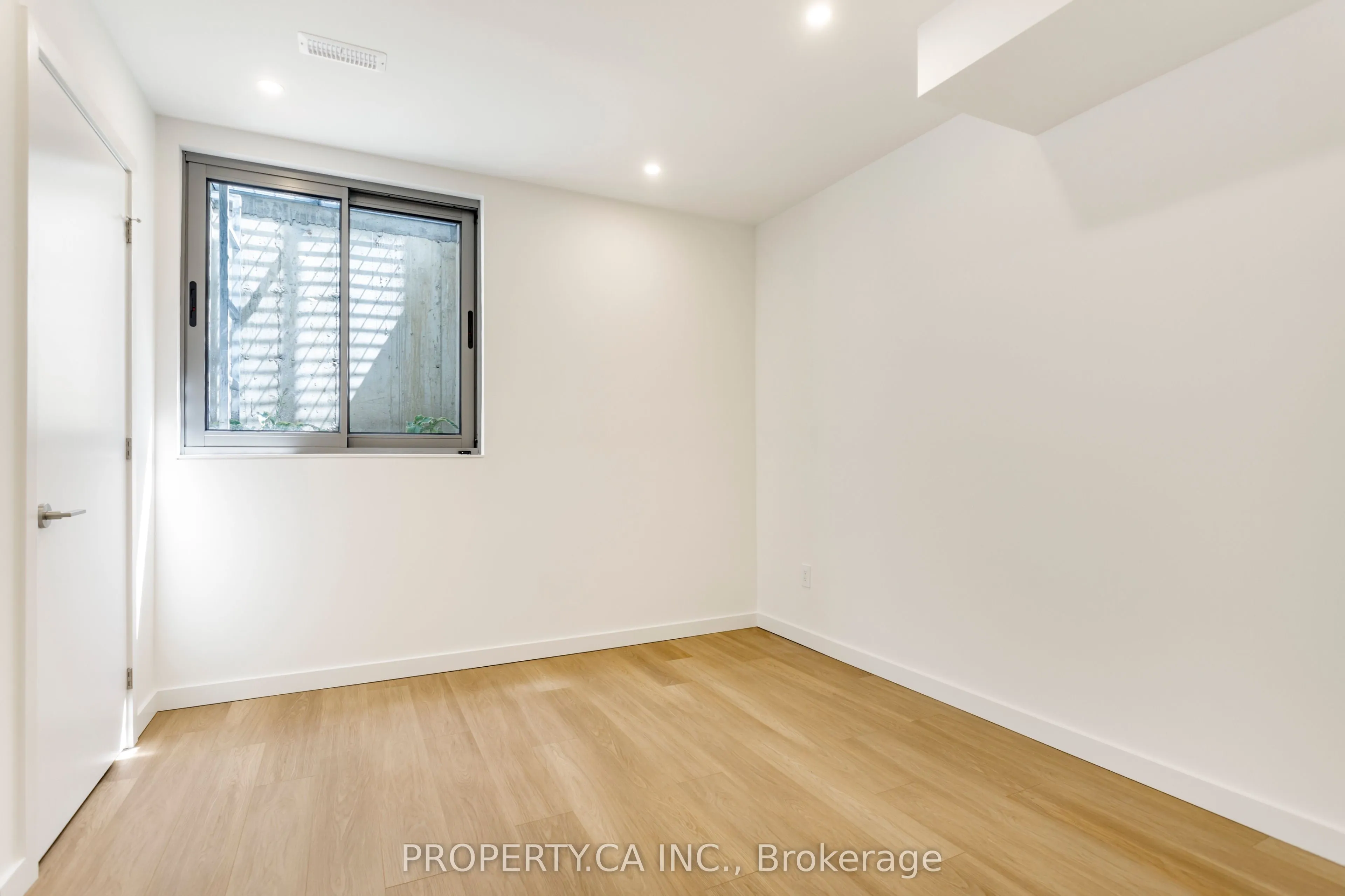 301 Keele Street #Unit #4