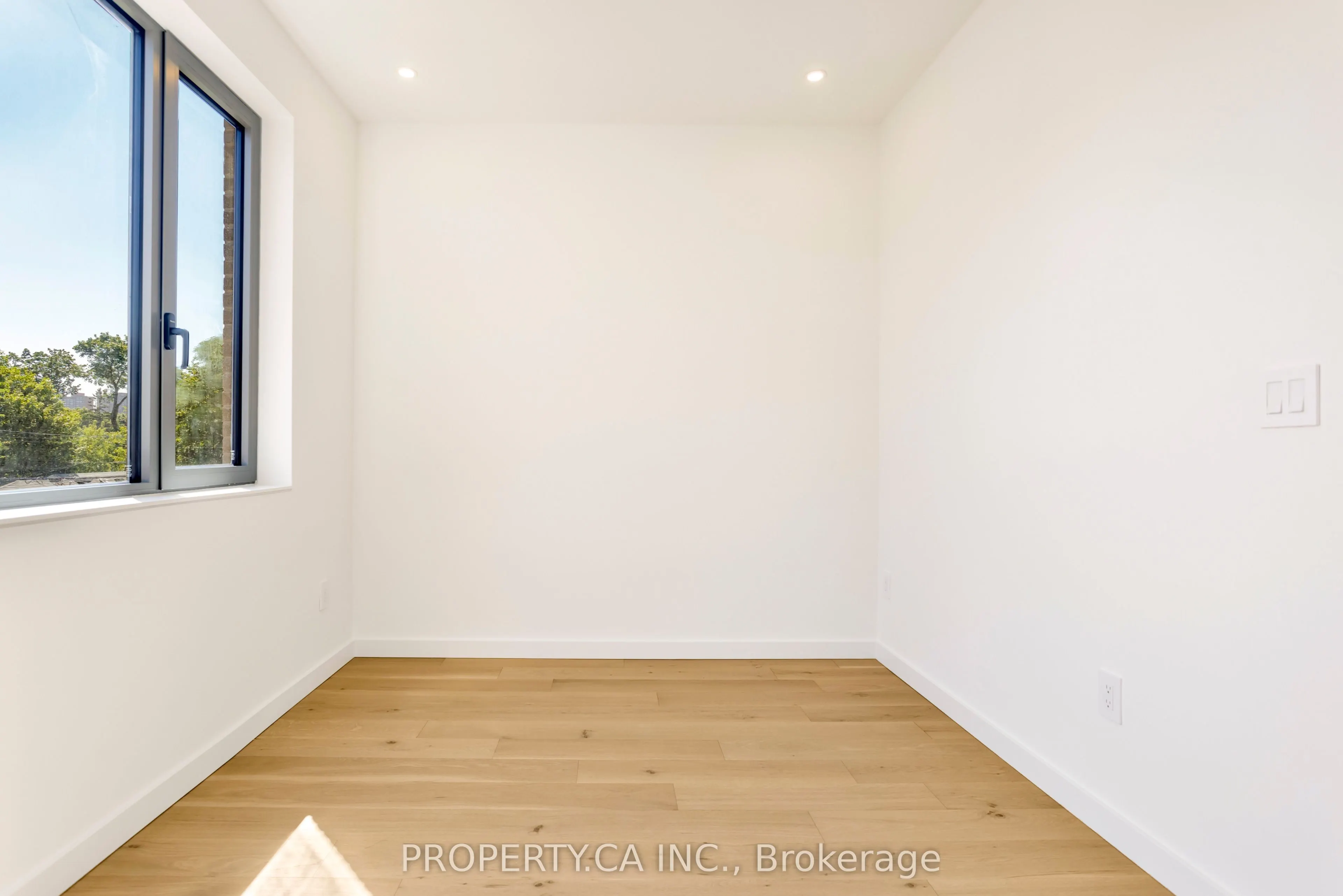 301 Keele Street #Unit #4