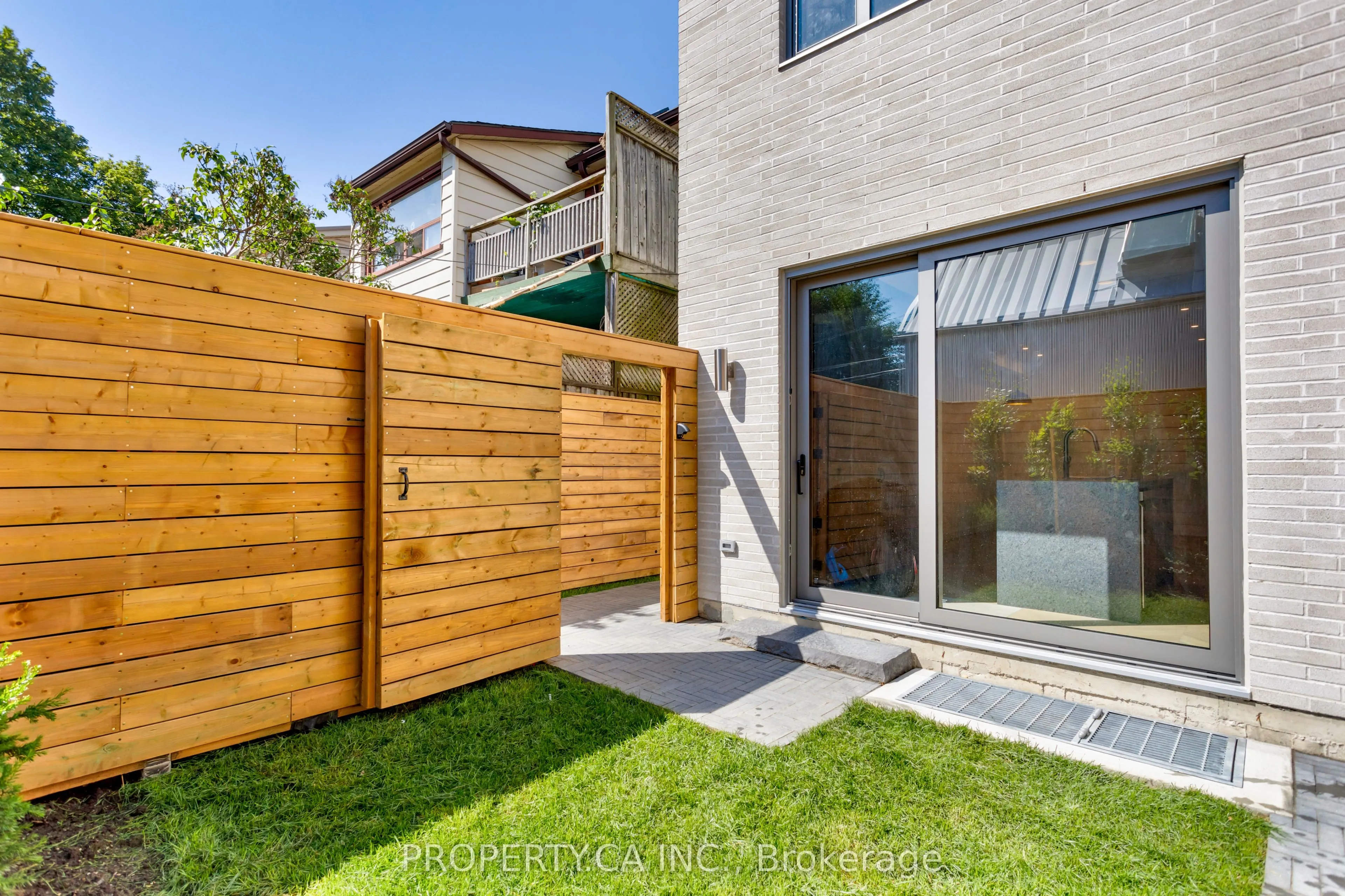 301 Keele Street #Unit #4