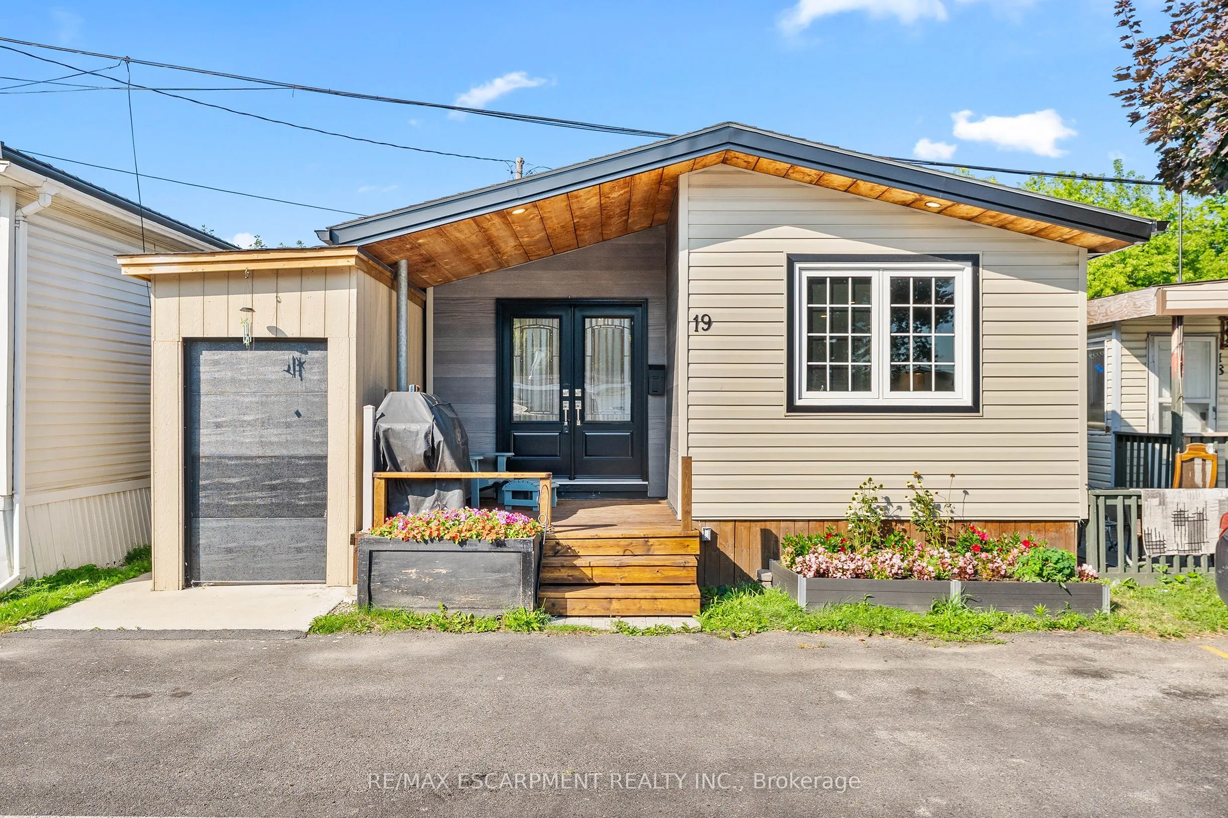 3233 DERRY Road E #19