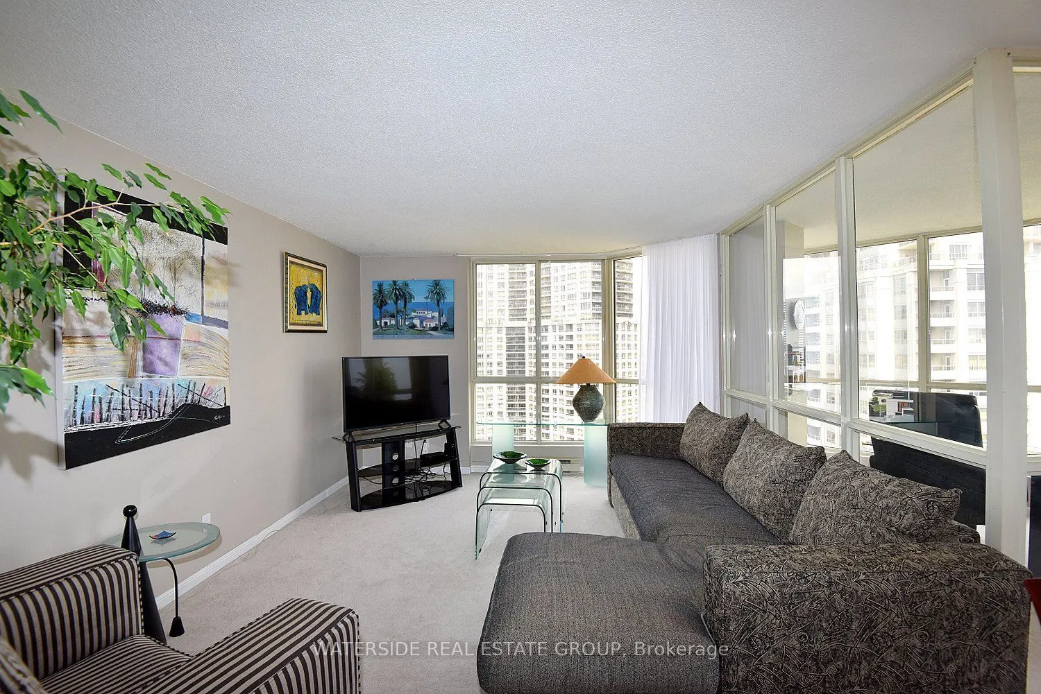 55 Kingsbridge Garden Circle #2210