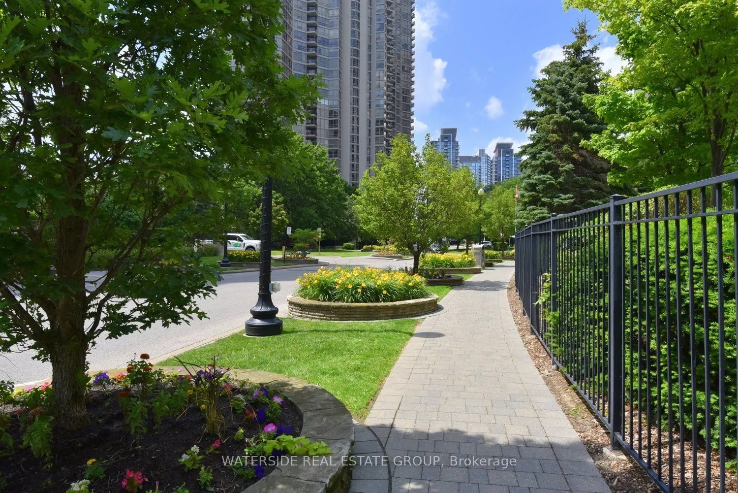 55 Kingsbridge Garden Circle #2210