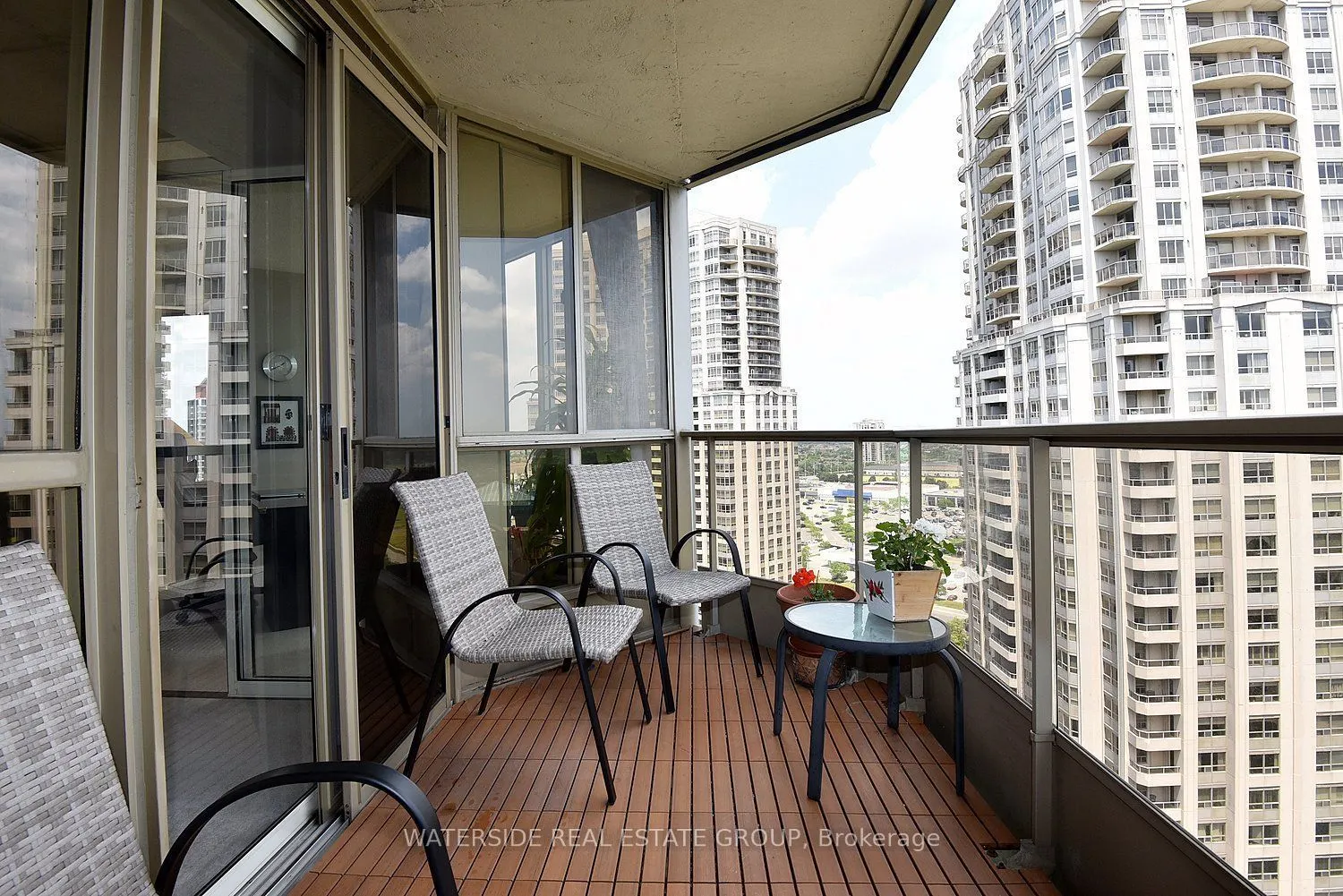 55 Kingsbridge Garden Circle #2210