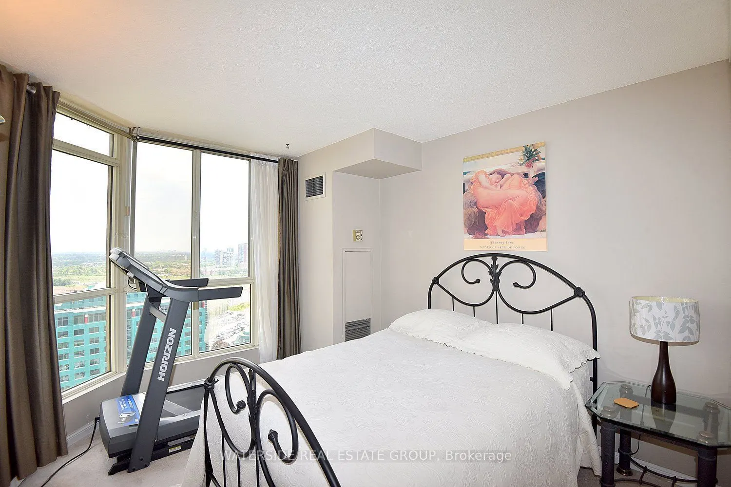 55 Kingsbridge Garden Circle #2210