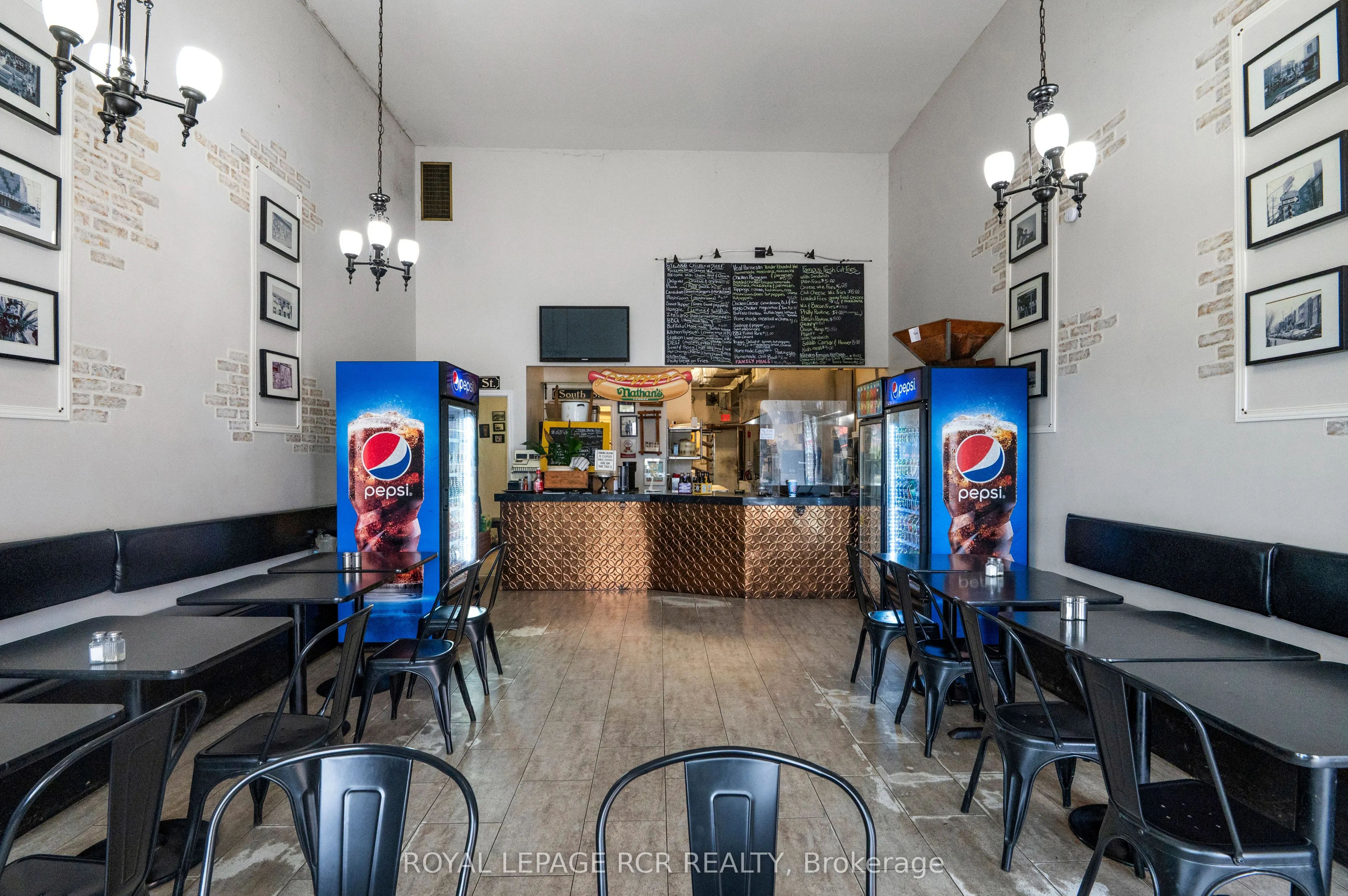 281 Broadway #2