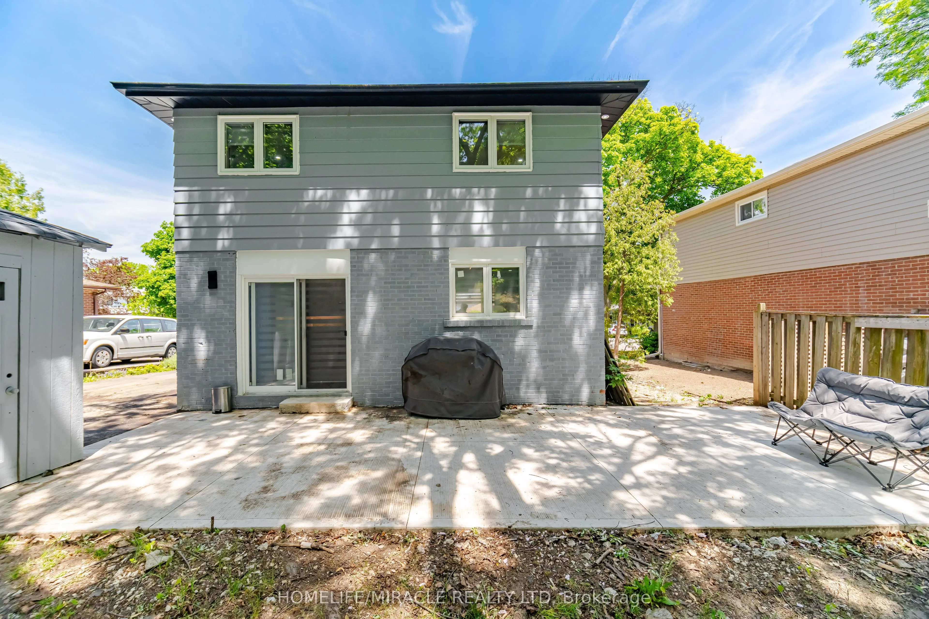 96 Bonham Boulevard