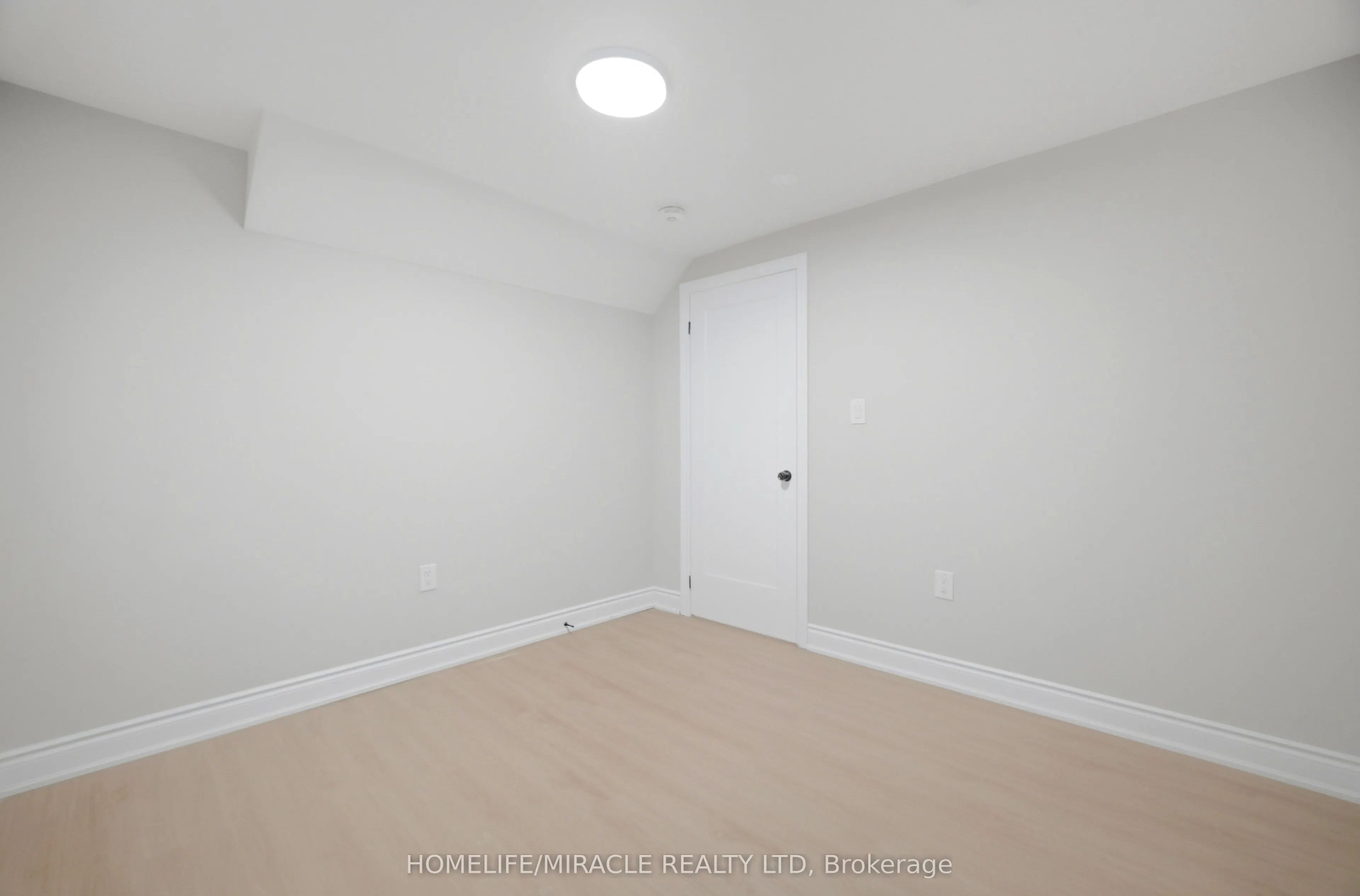 96 Bonham Boulevard