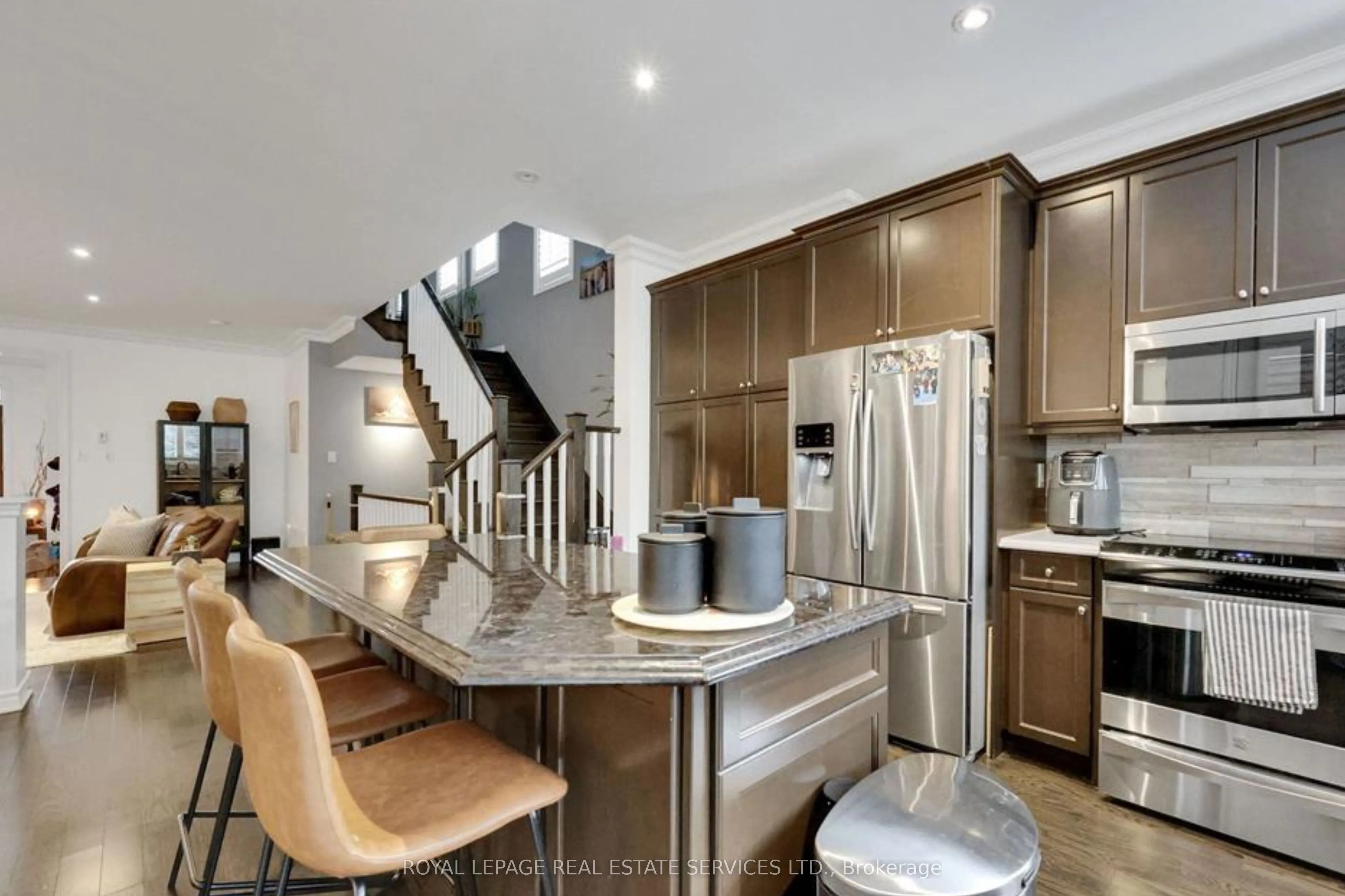 485 Pringle Avenue #25