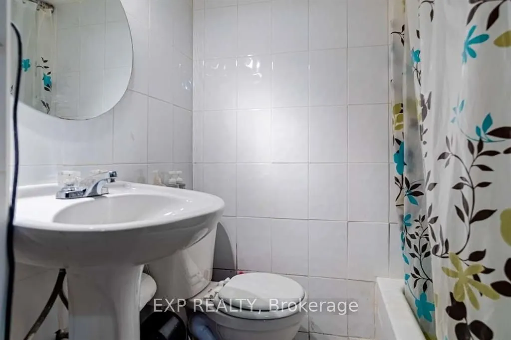 180 Mississauga Valley Boulevard #201