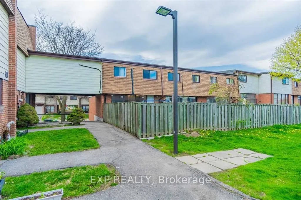 180 Mississauga Valley Boulevard #201