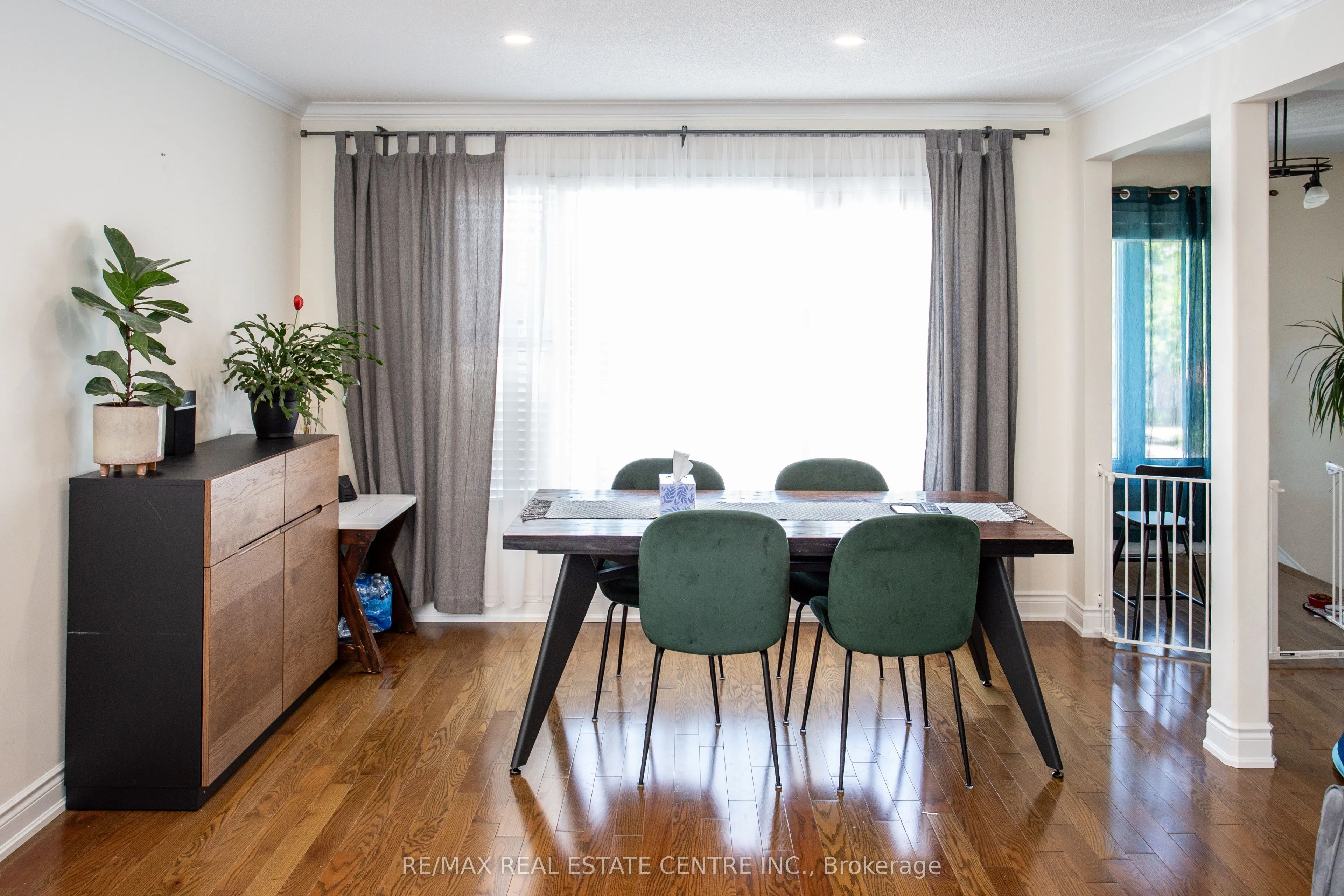 4386 Curia Crescent